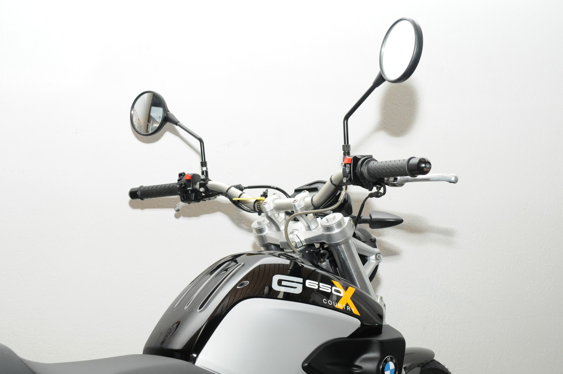 BMW G 650 Xcountry (25kW)-showroom-element-3