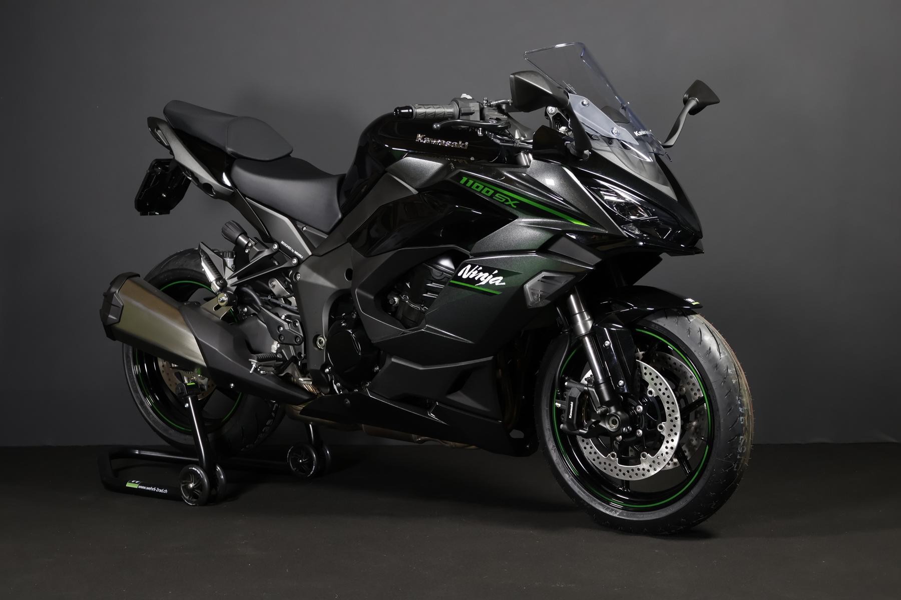 KAWASAKI Ninja 1100SX Level 1-showroom-element-1
