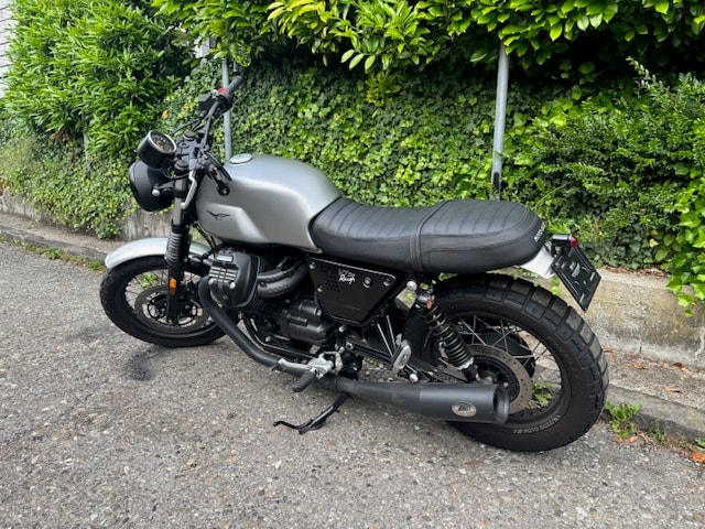 MOTO GUZZI V7 III Rough 750 ABS-showroom-element-1