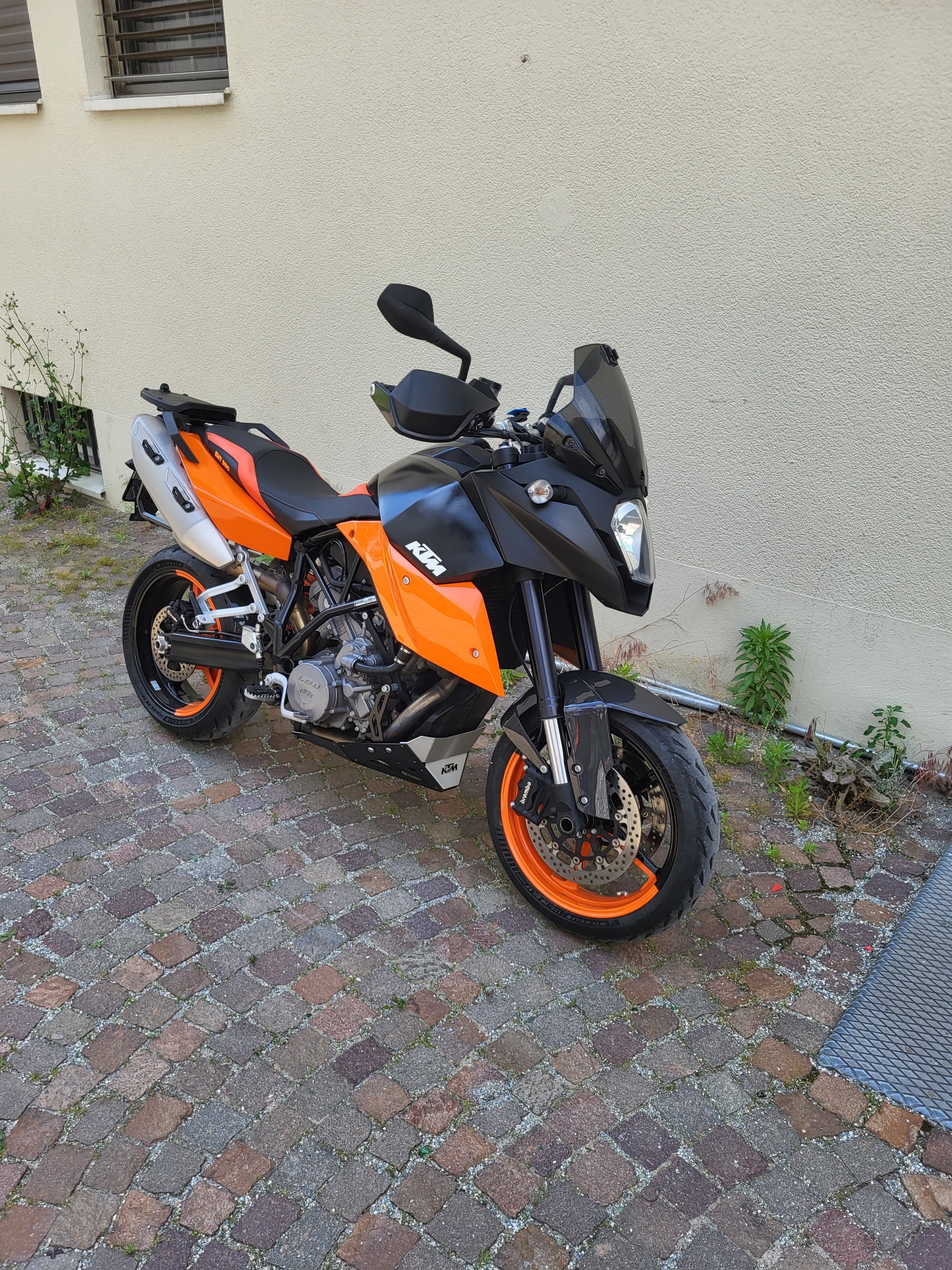 KTM 990 Supermoto T