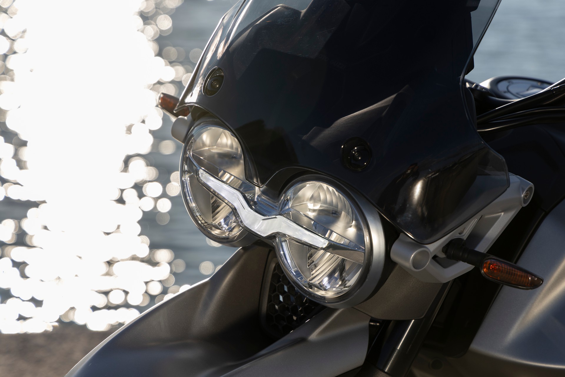 MOTO GUZZI V85 TT Strada EU5+-showroom-element-3