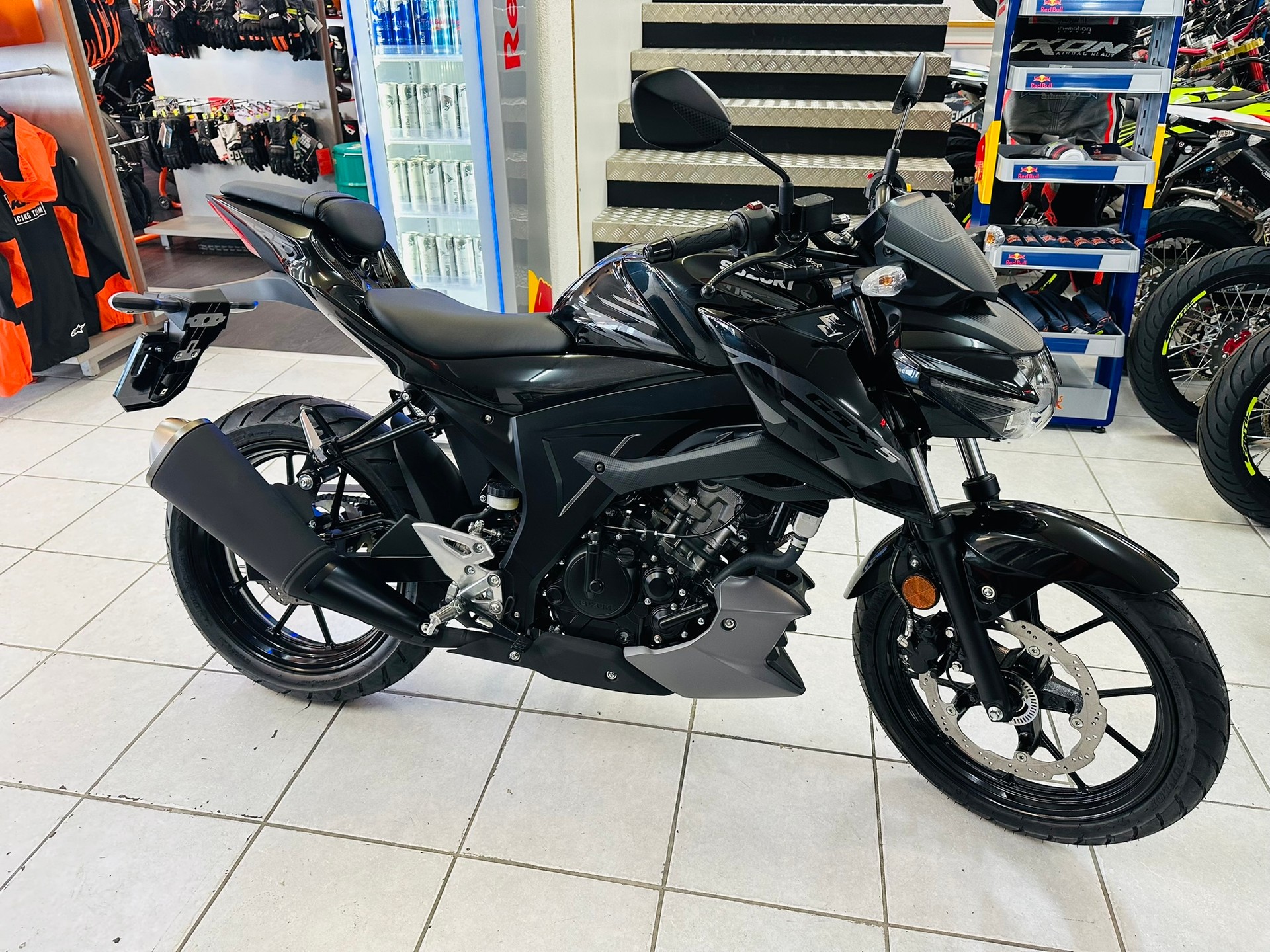 SUZUKI GSX-S 125
