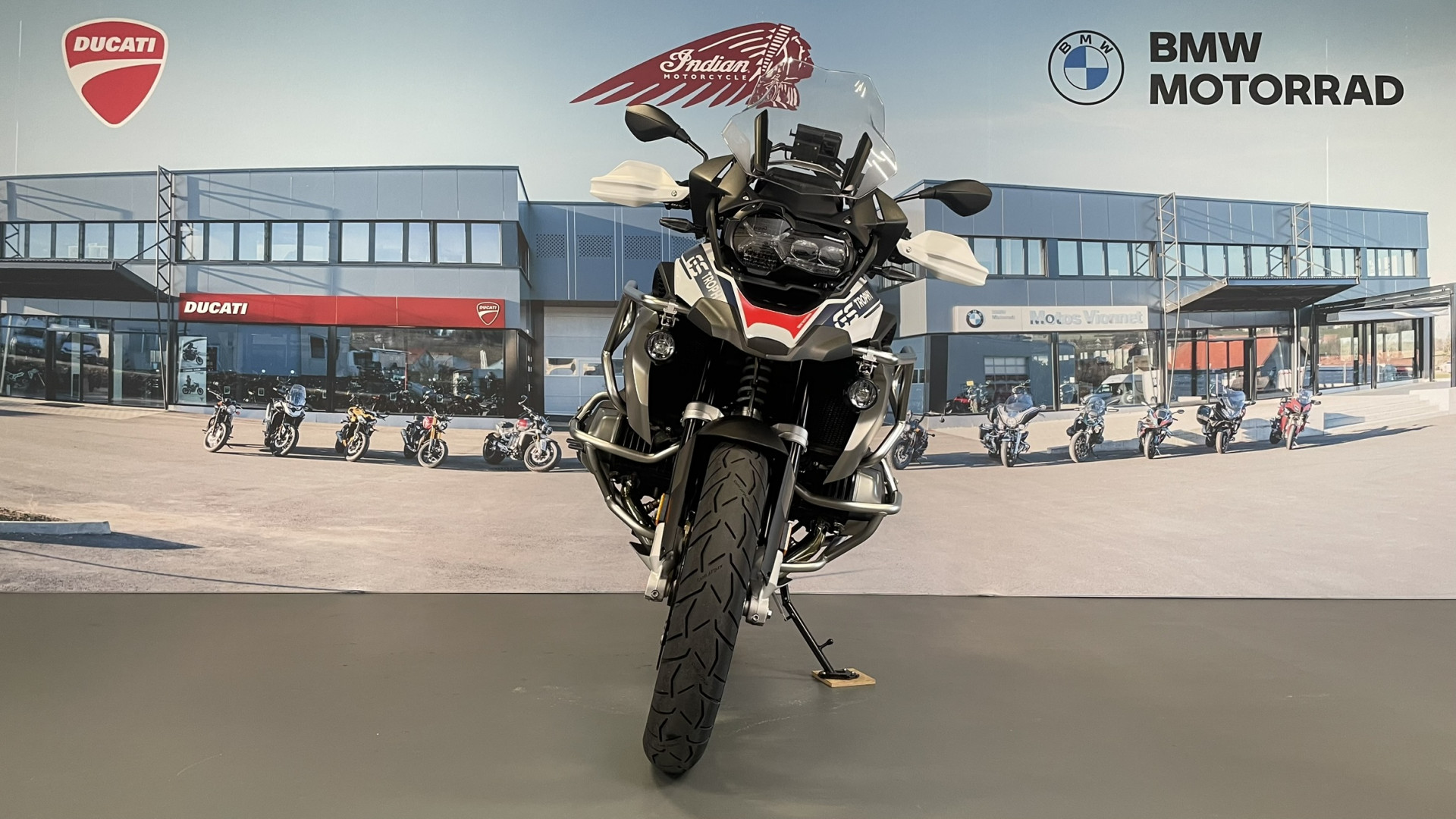BMW R 1250 GS Trophy Service inclus + garantie jusqu'au 03.04.2026-showroom-element-1