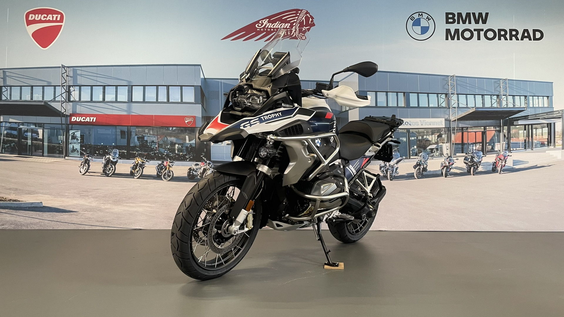BMW R 1250 GS Trophy Service inclus + garantie jusqu'au 03.04.2026-showroom-element-2