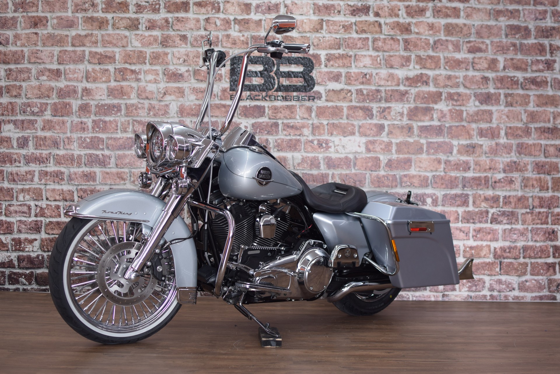 HARLEY-DAVIDSON FLHRC Road King Classic ABS-image-5