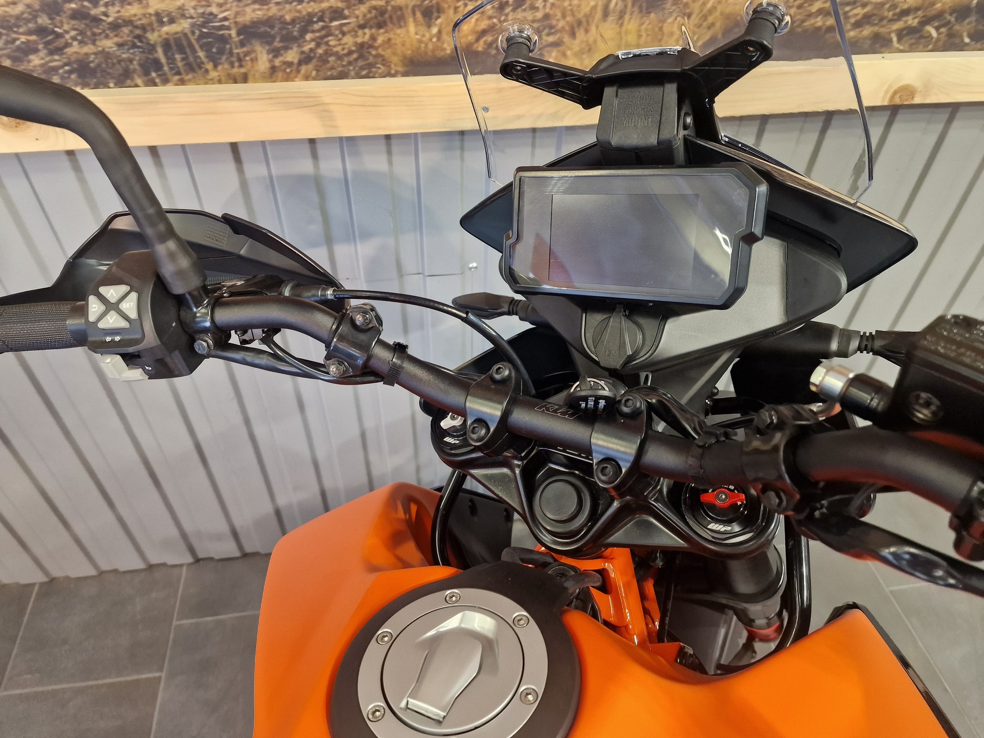 KTM 390 Adventure Spoke Wheels-showroom-element-3