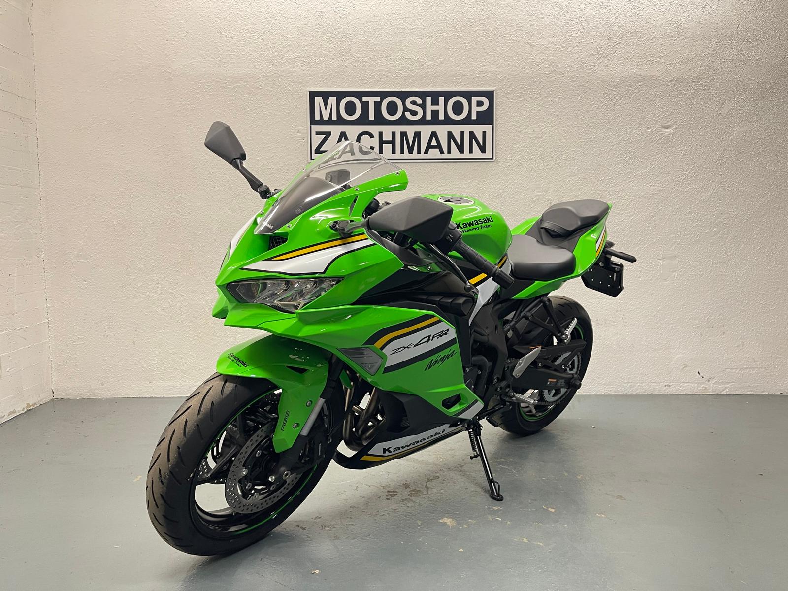 KAWASAKI Ninja ZX-4RR-showroom-element-2