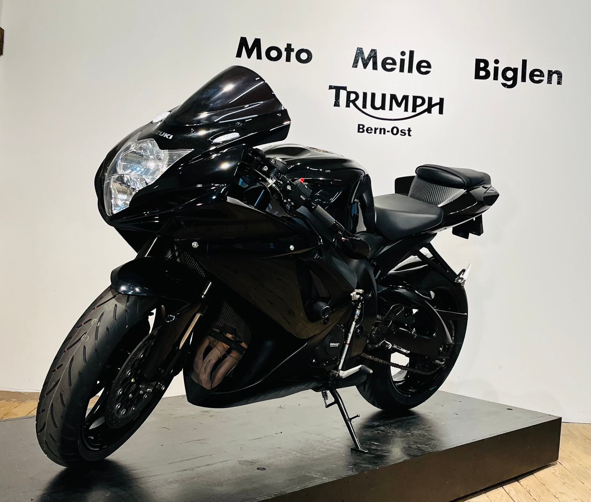 SUZUKI GSX-R 600 U L1 (25kW)-showroom-element-3