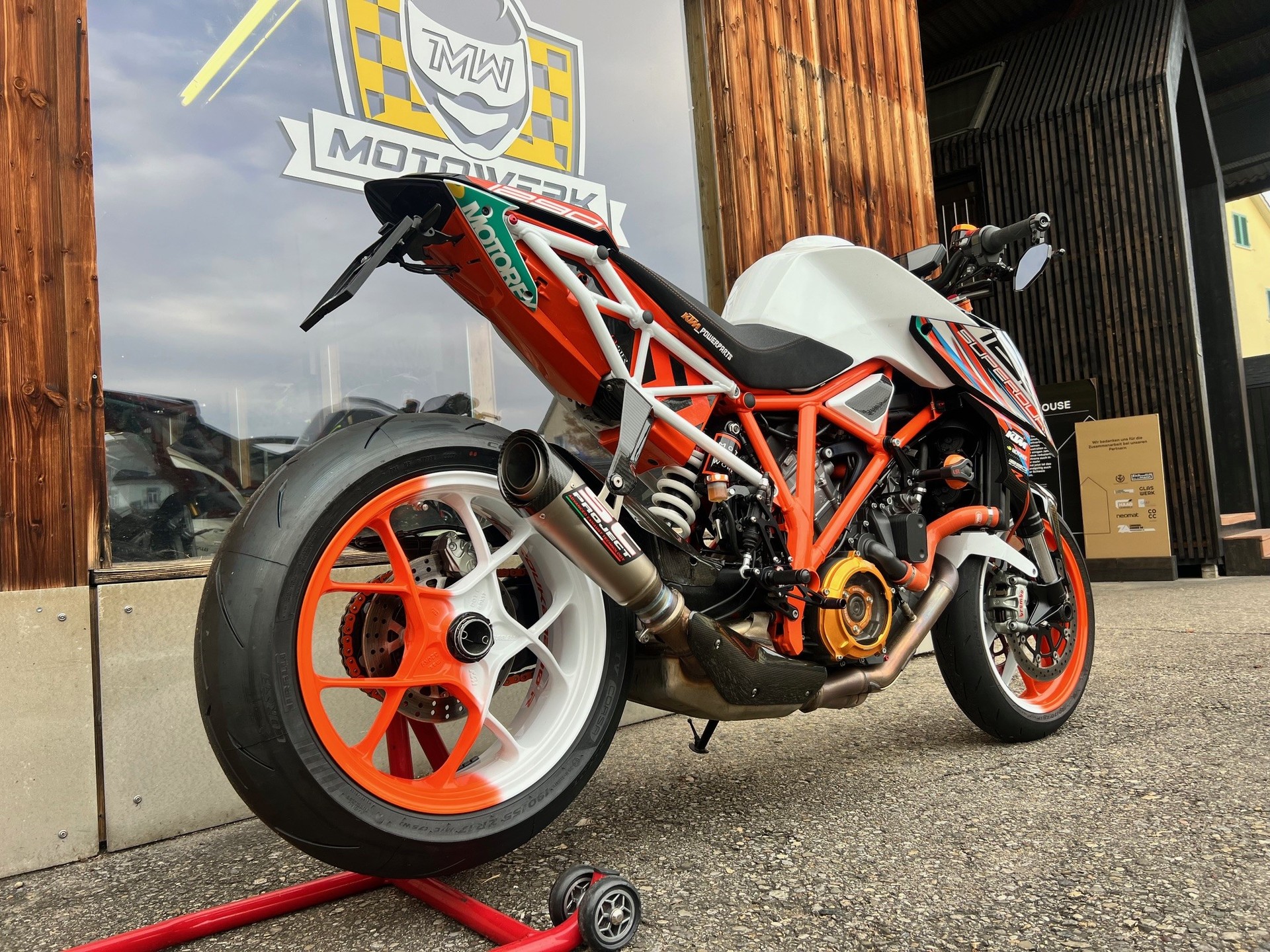KTM 1290 Super Duke R-image-3