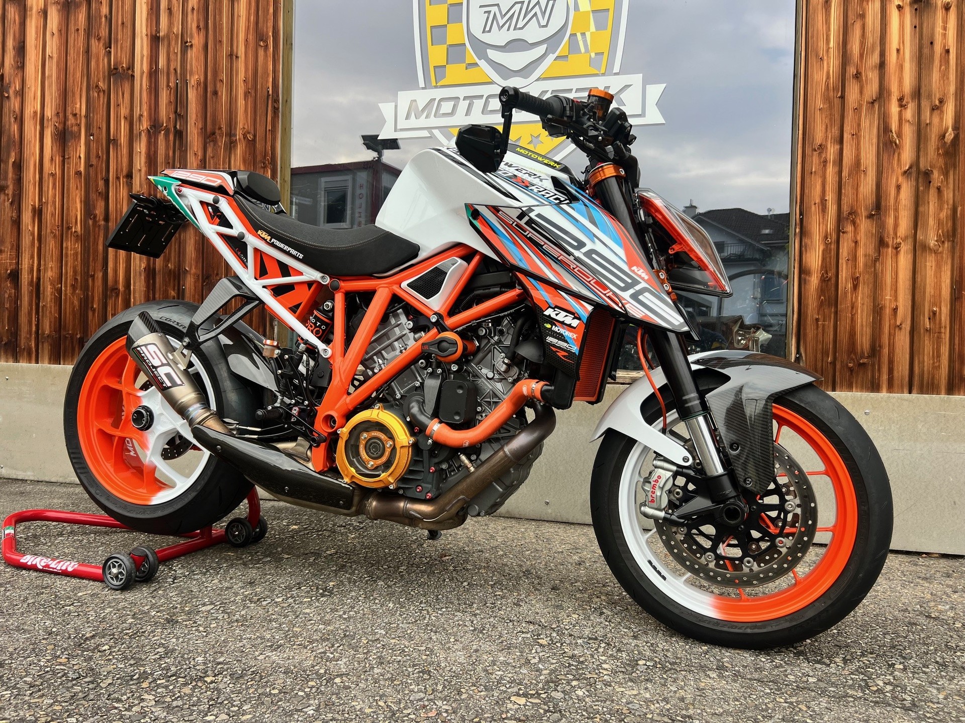 KTM 1290 Super Duke R