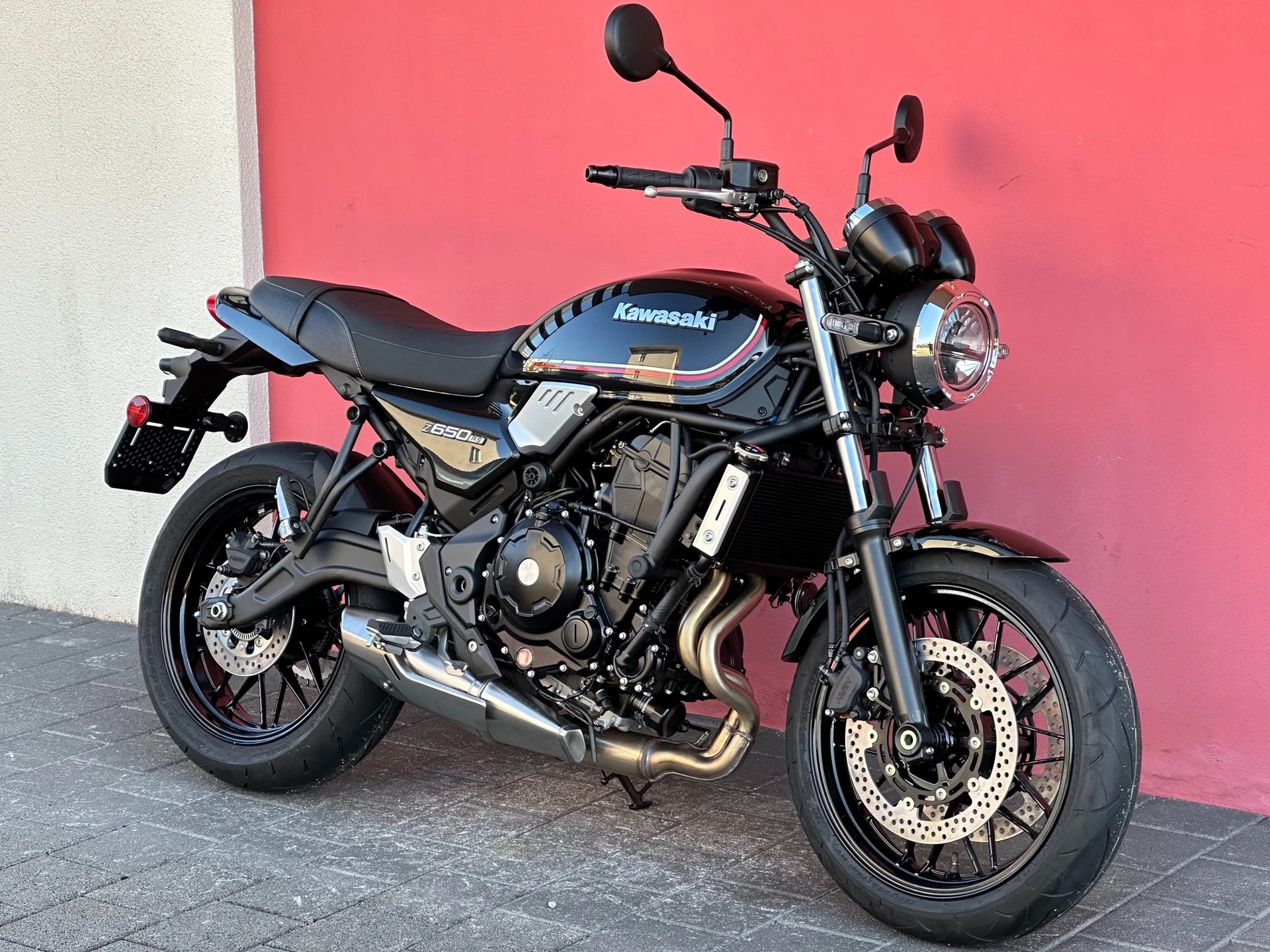 KAWASAKI Z 650 RS (35kW)-image-9