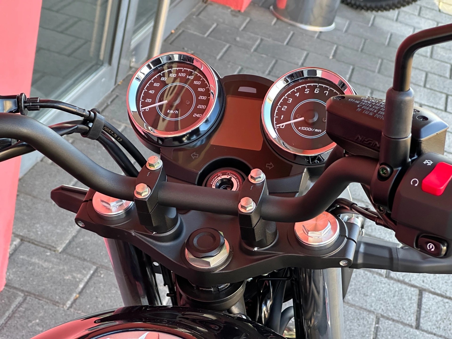 KAWASAKI Z 650 RS (35kW)-image-12