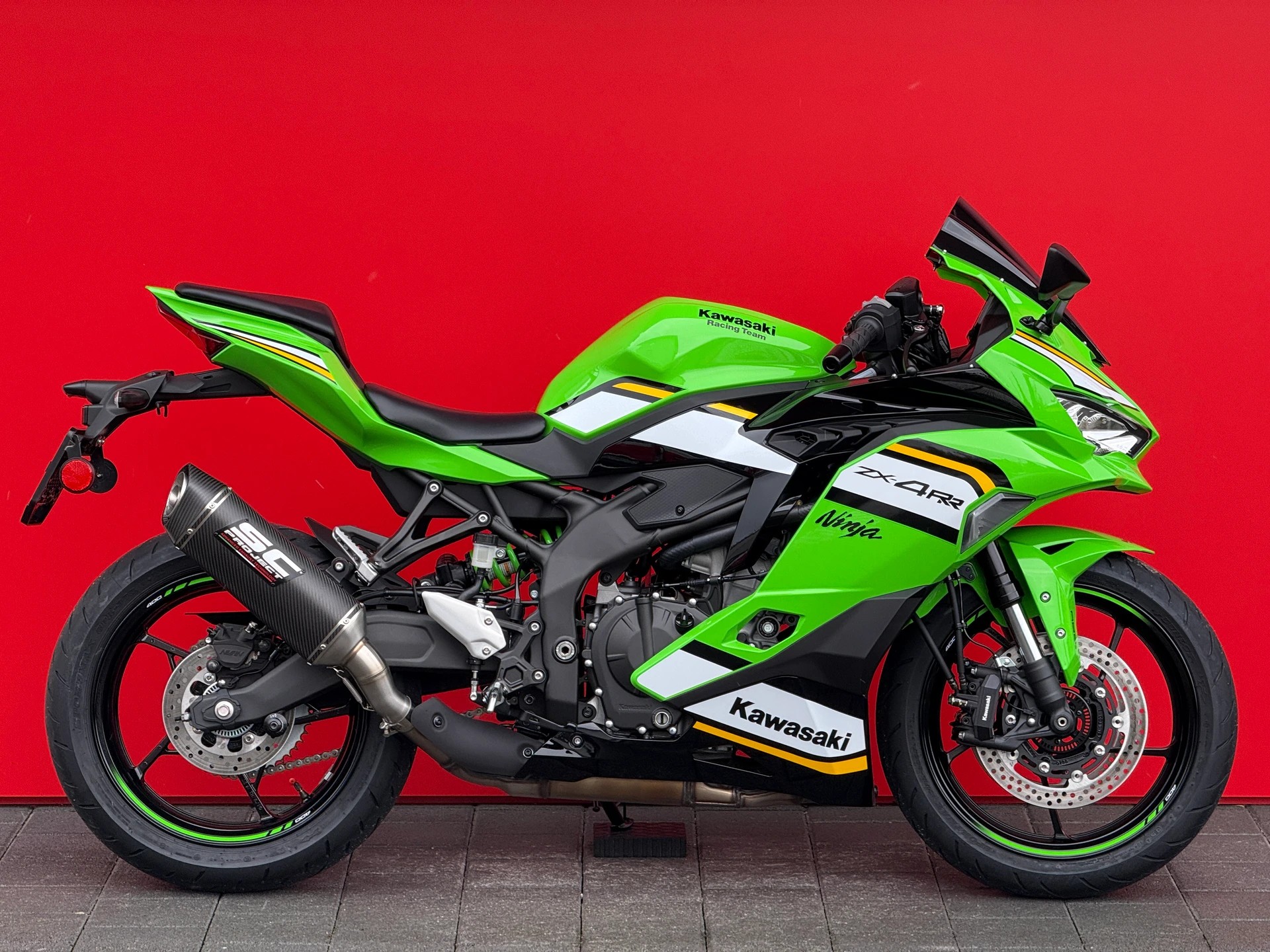 KAWASAKI Ninja ZX-4RR EVO-showroom-element-1