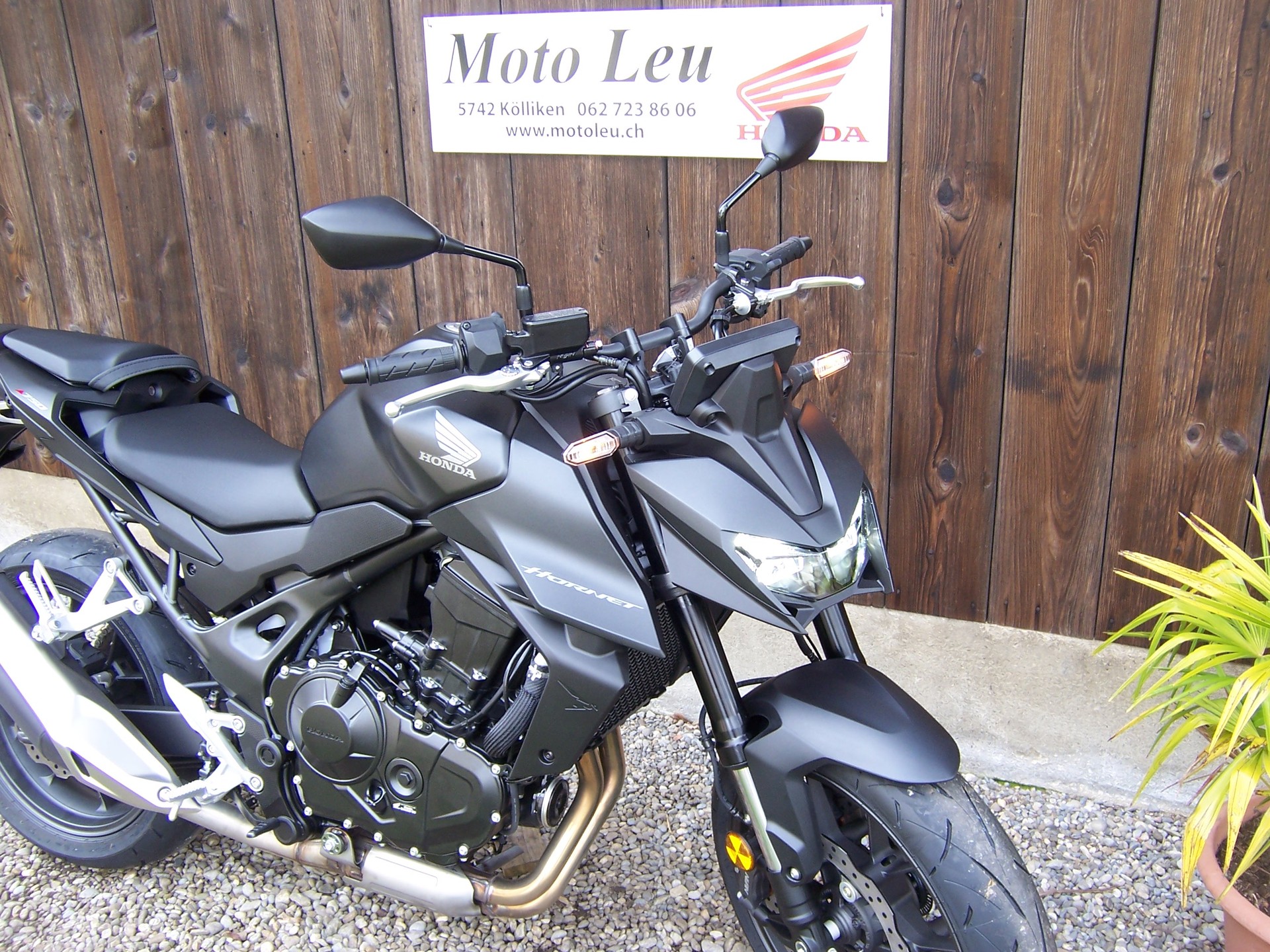 HONDA CB 750 Hornet-image-11