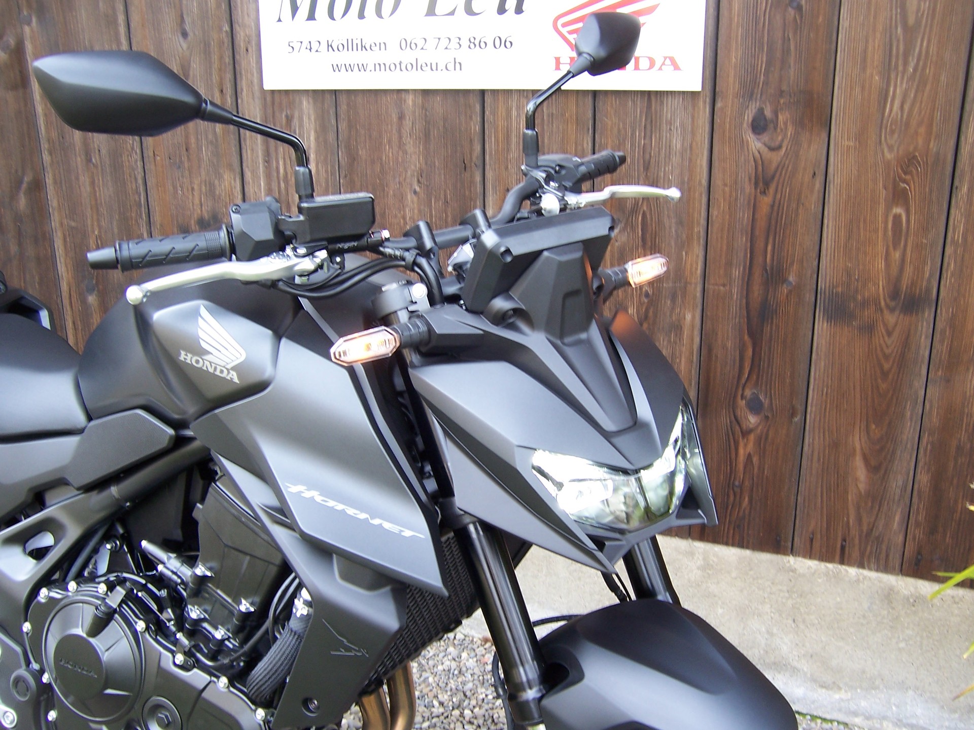 HONDA CB 750 Hornet-image-10
