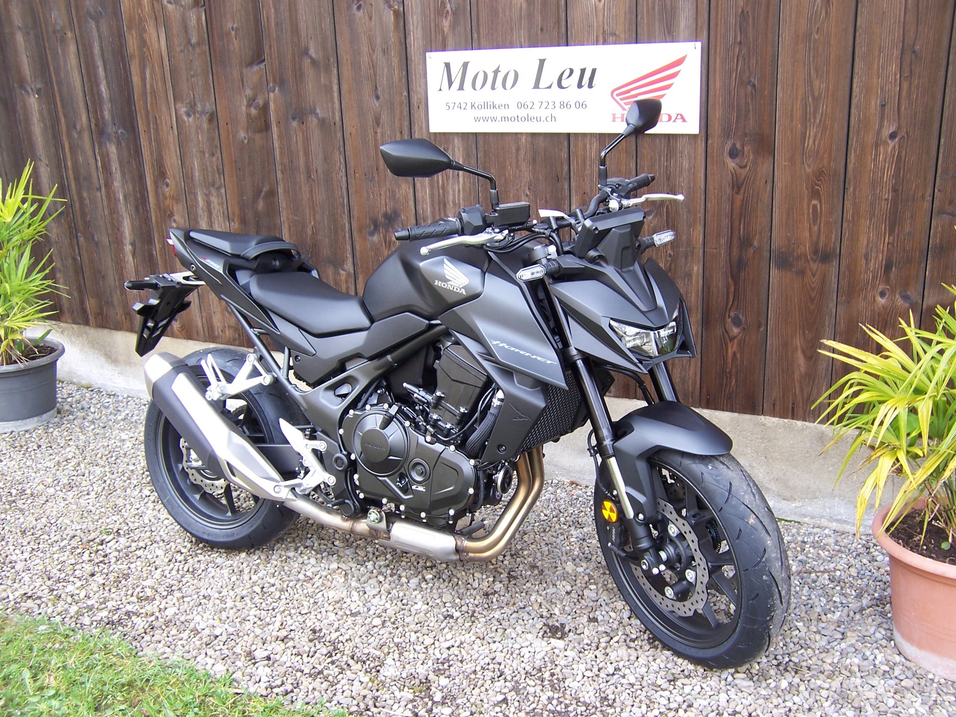 HONDA CB 750 Hornet-image-0