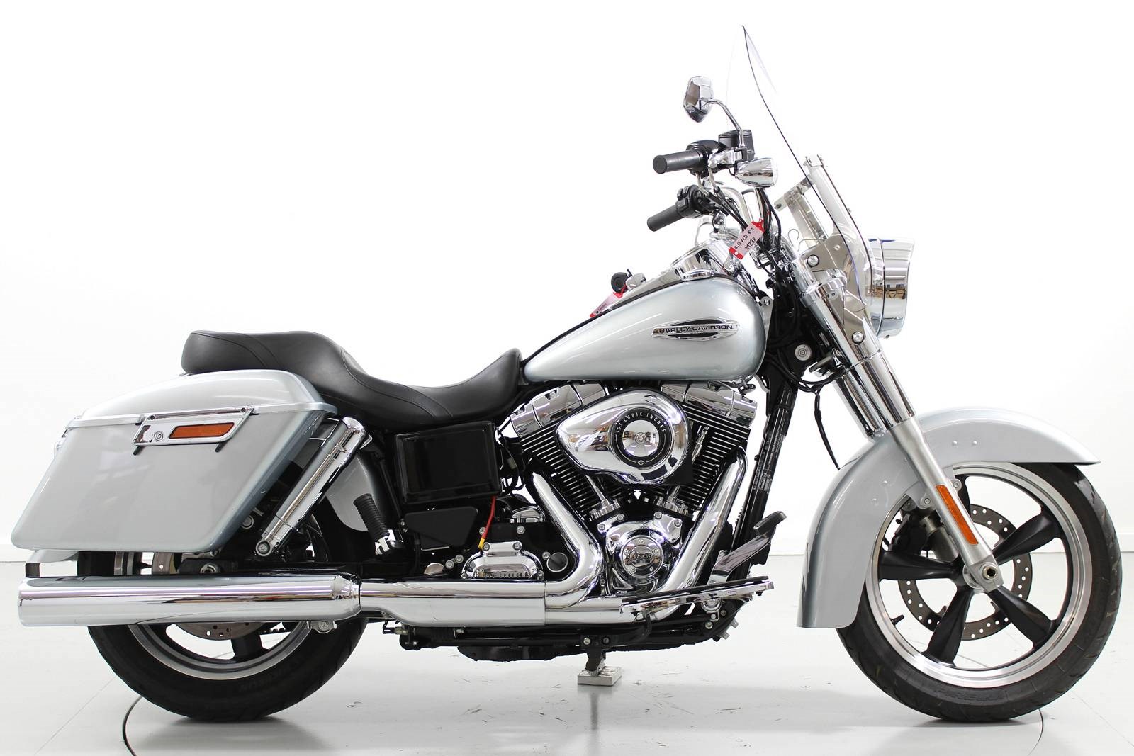 HARLEY-DAVIDSON FLD 103 ABS-showroom-element-3