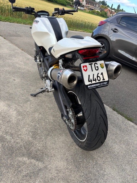 DUCATI Monster 696M plus-image-2