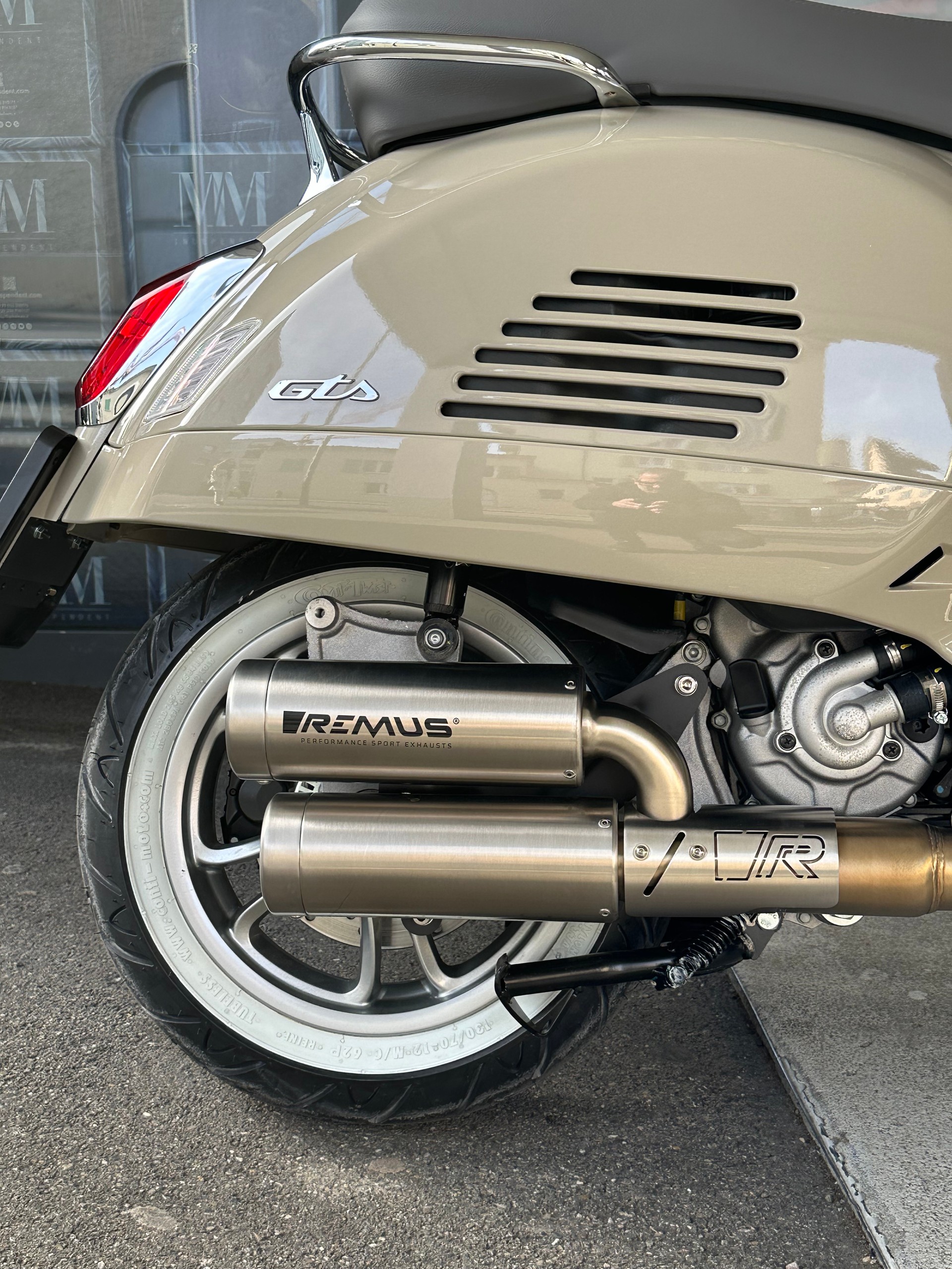 PIAGGIO Vespa GTS 300 ABS-image-6