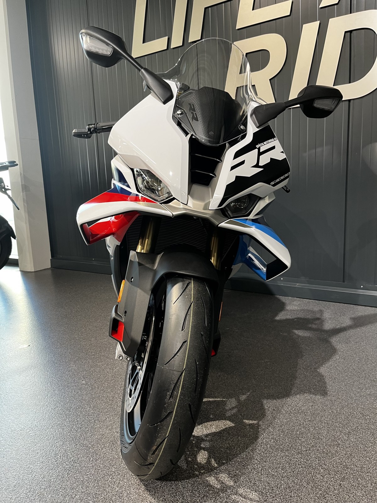 BMW S 1000 RR M-image-3