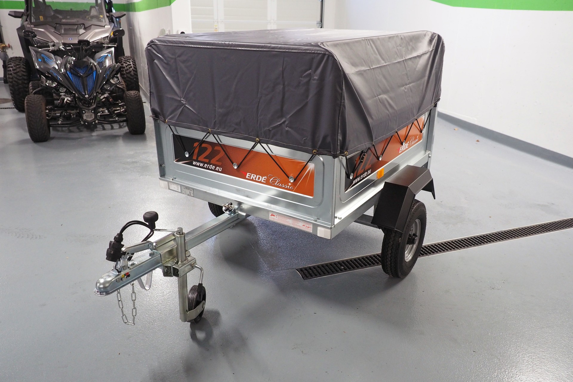 DAXARA Erde 122 Anhänger inkl. Abdeckplane und Stützrad-showroom-element-2