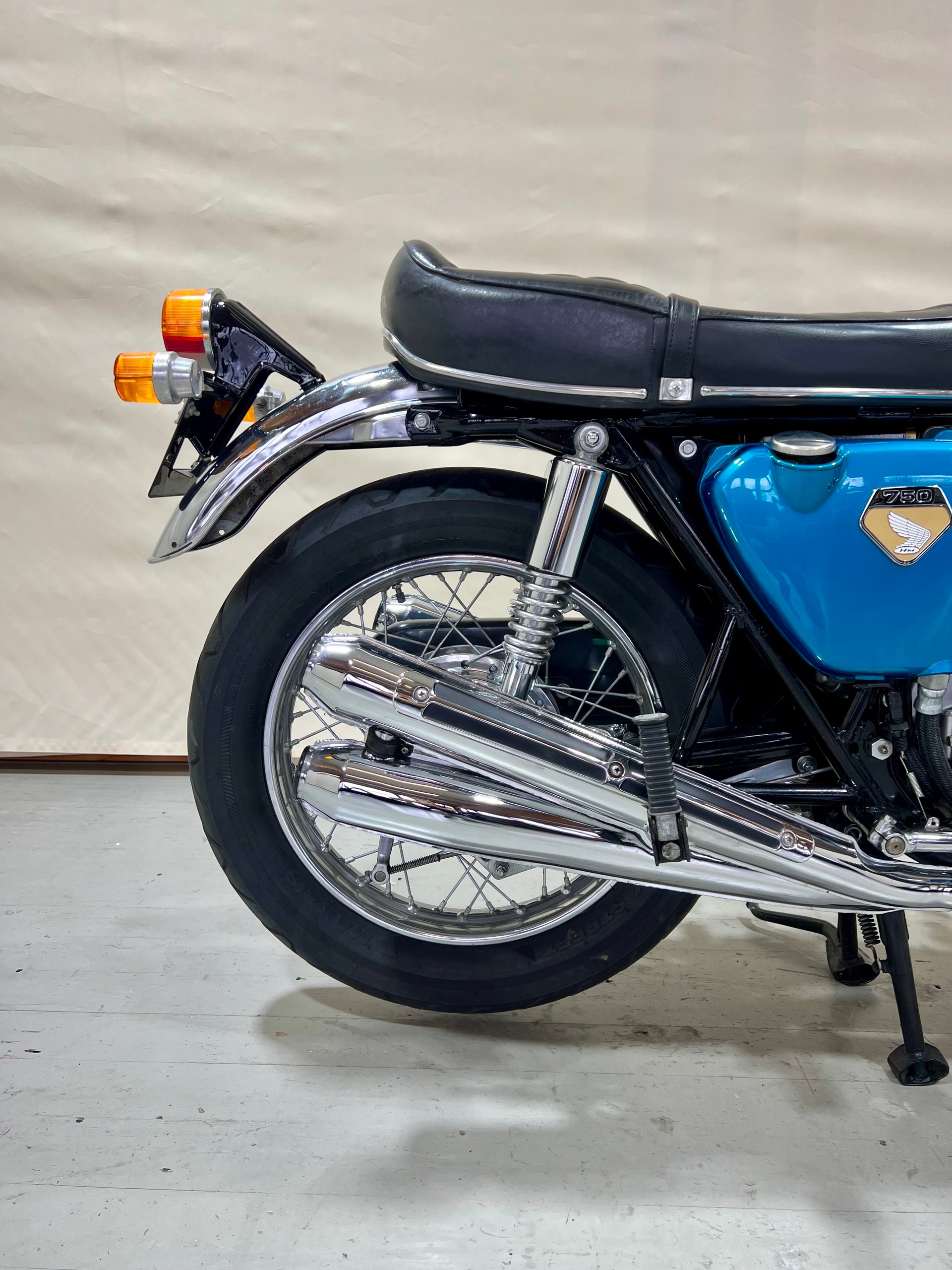 HONDA CB 750 Four K0-showroom-element-3