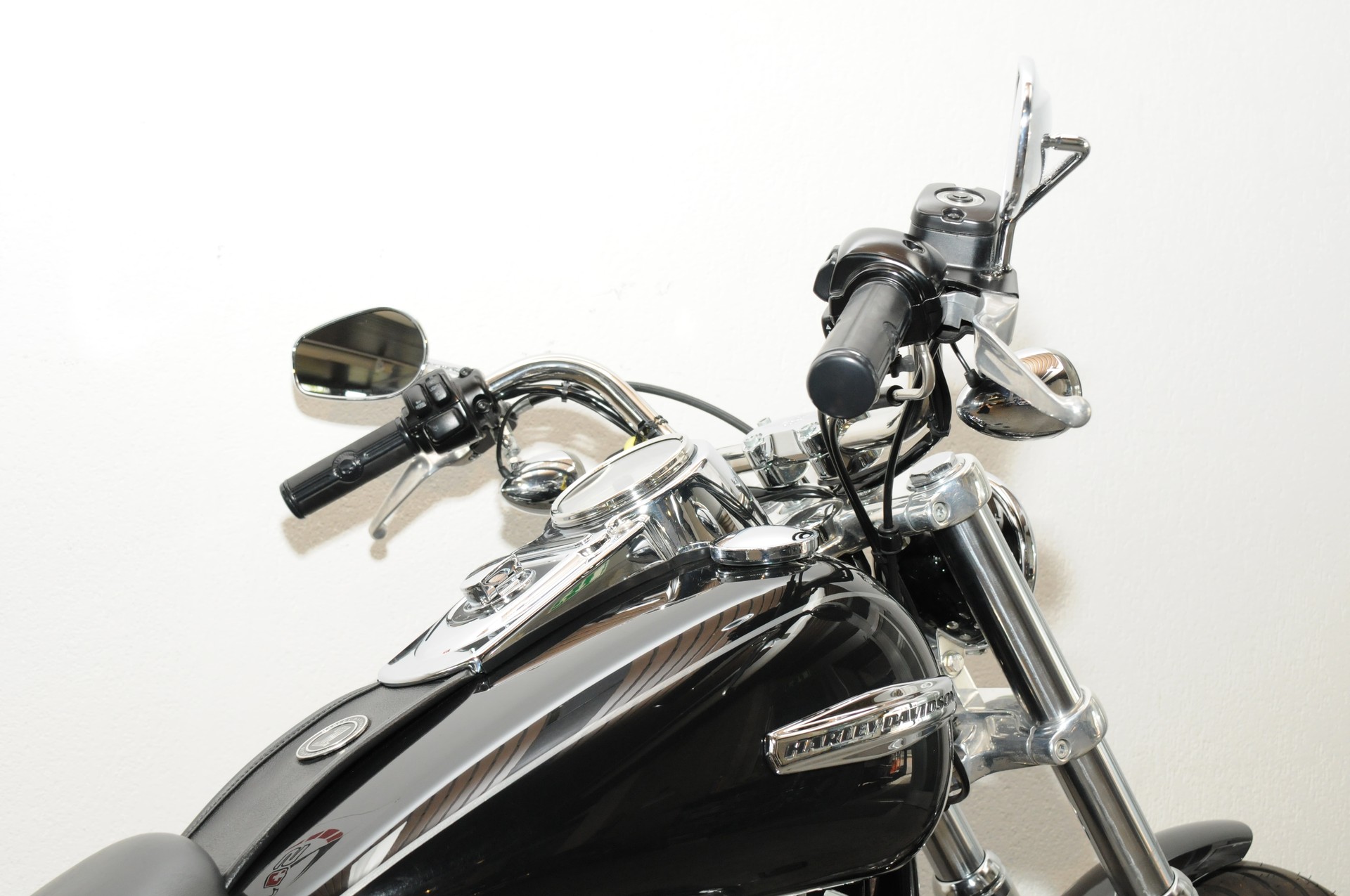 HARLEY-DAVIDSON FXDCI Dyna Super Glide Custom-showroom-element-3