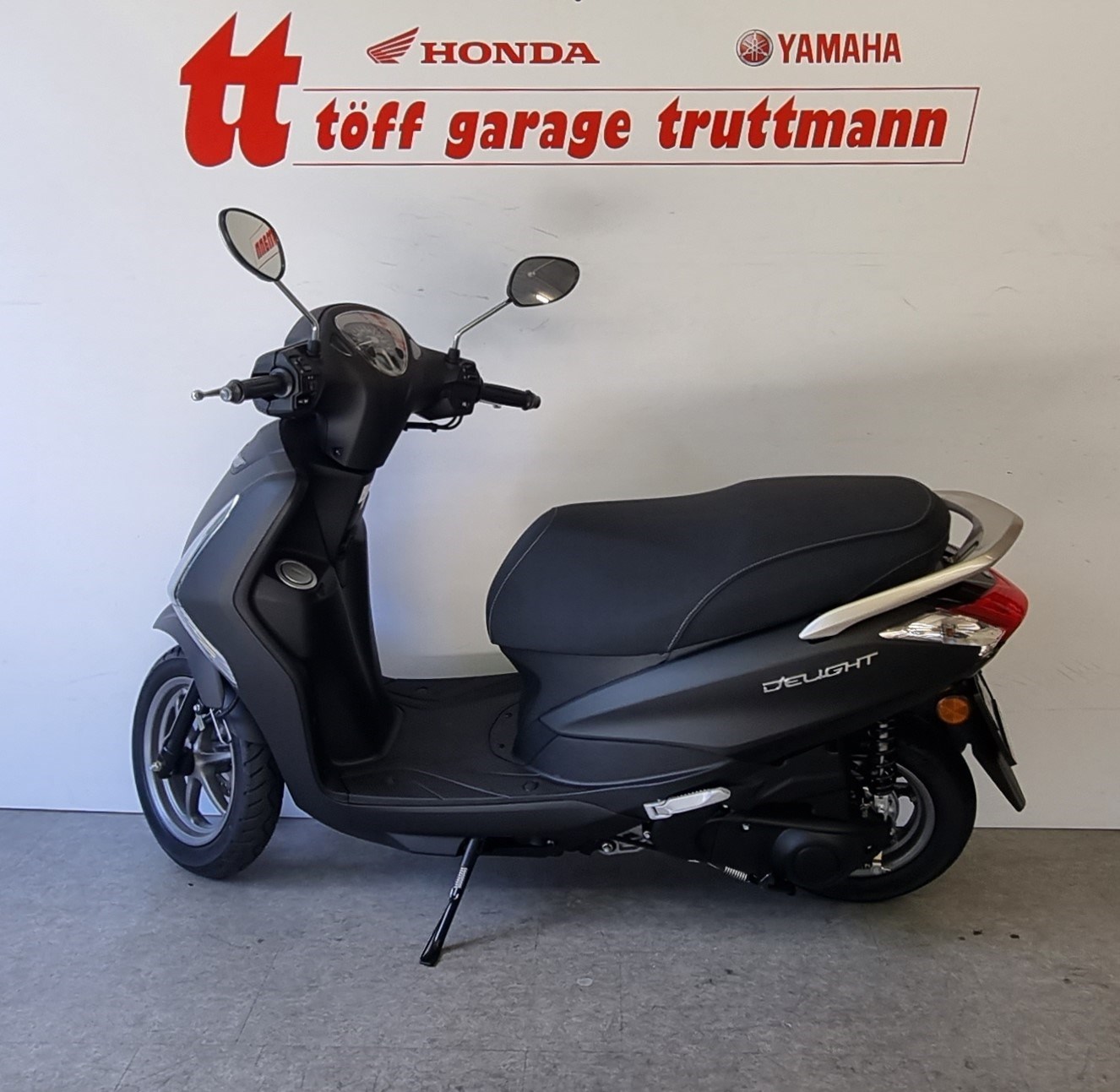YAMAHA D'elight LTS 125-showroom-element-1