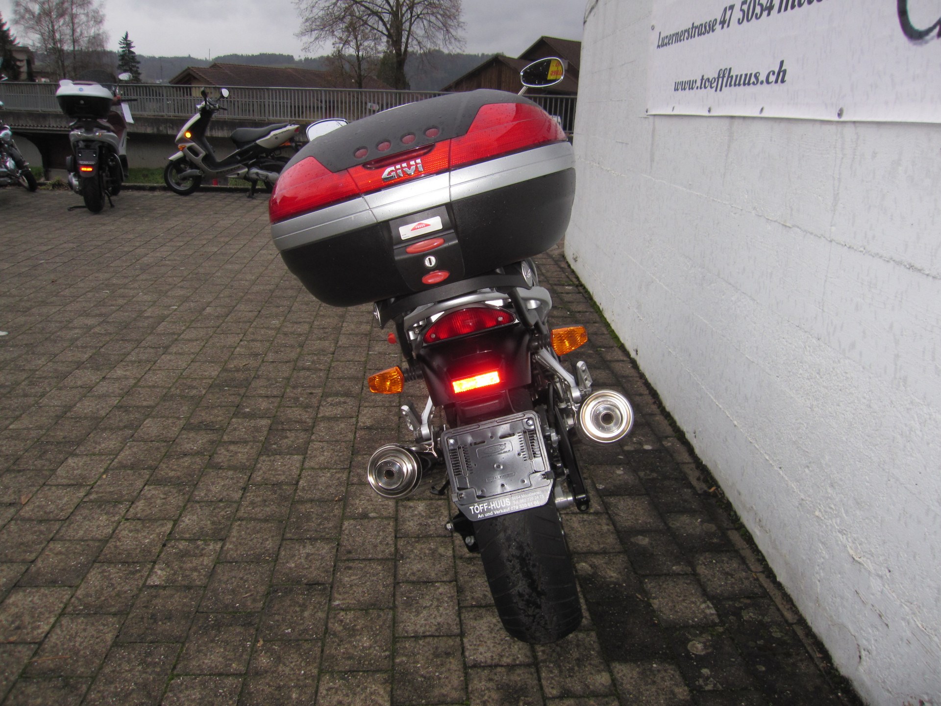 YAMAHA BT 1100 Bulldog-showroom-element-3
