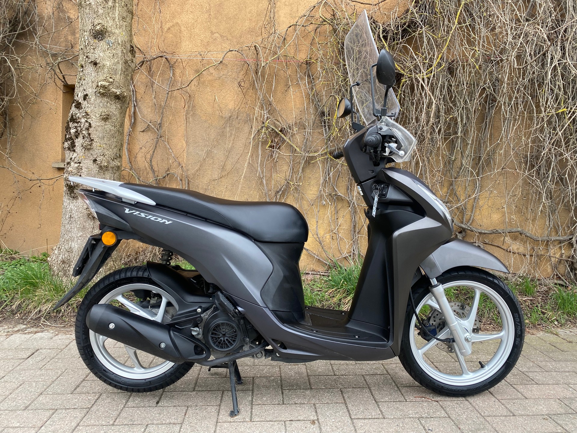 HONDA NSC Vision 110 16''