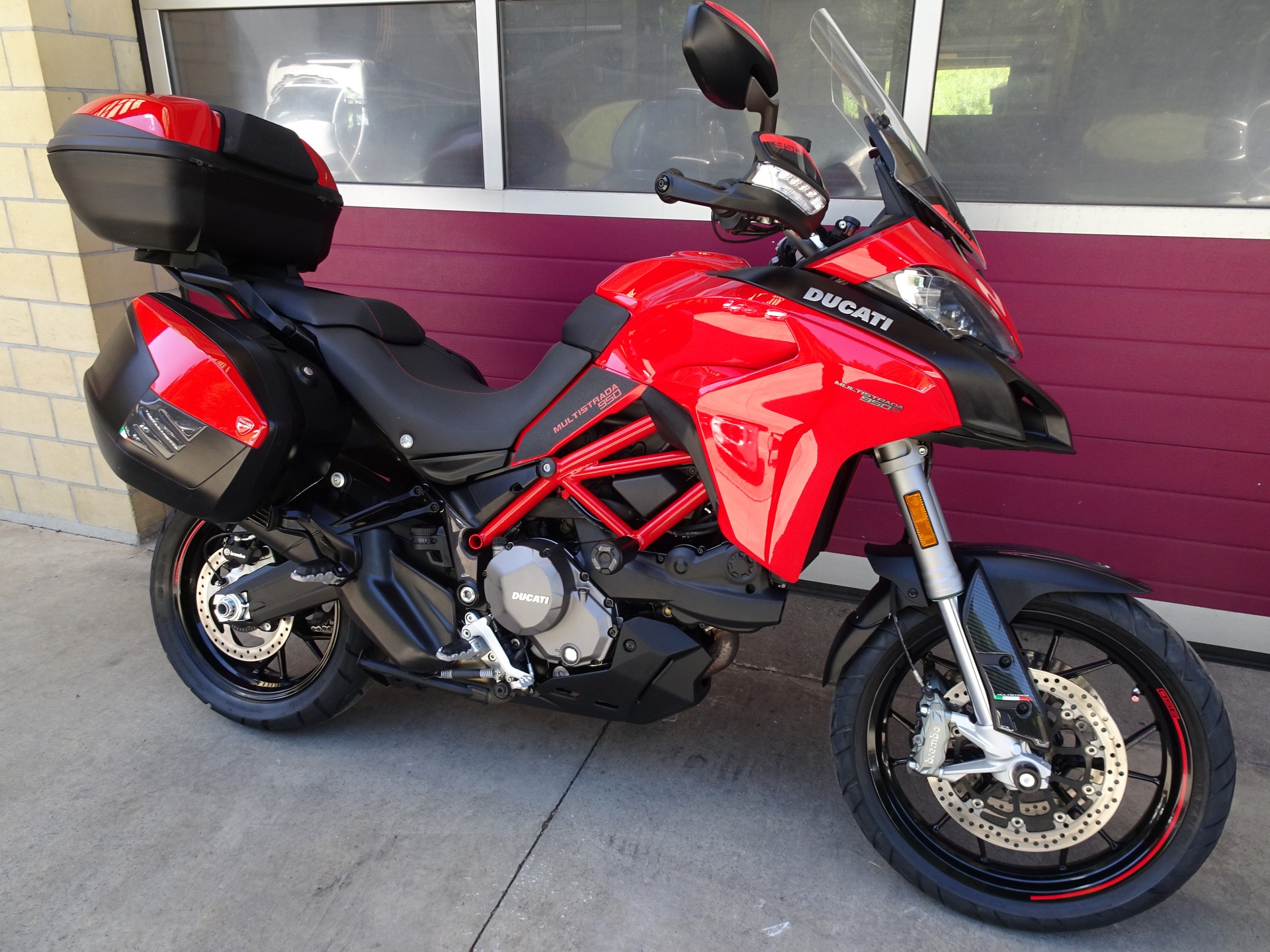 DUCATI Multistrada 950 S-showroom-element-2