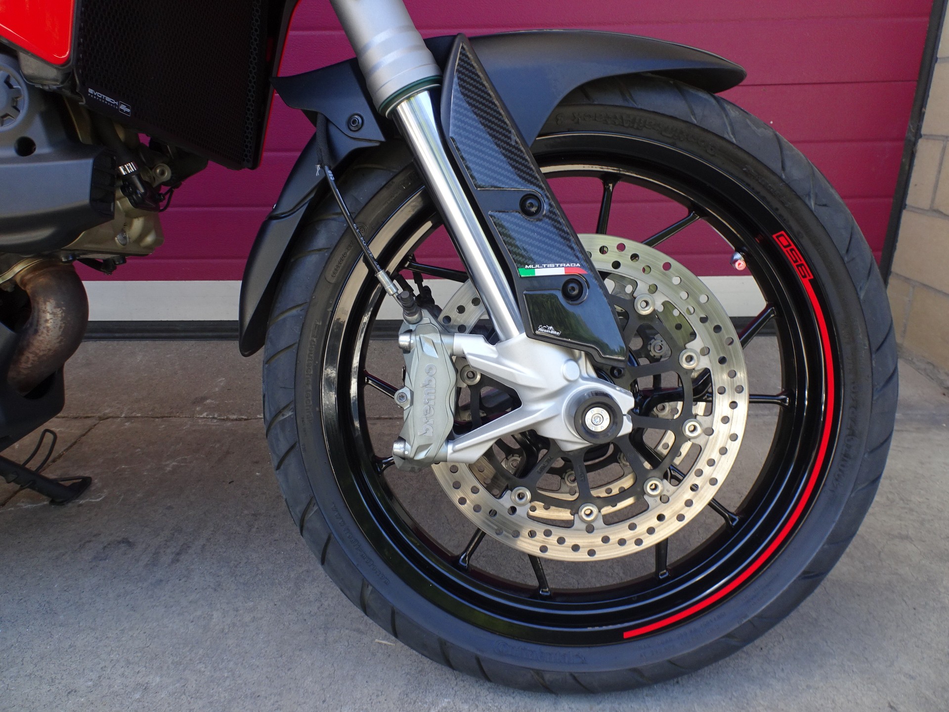 DUCATI Multistrada 950 S-showroom-element-1