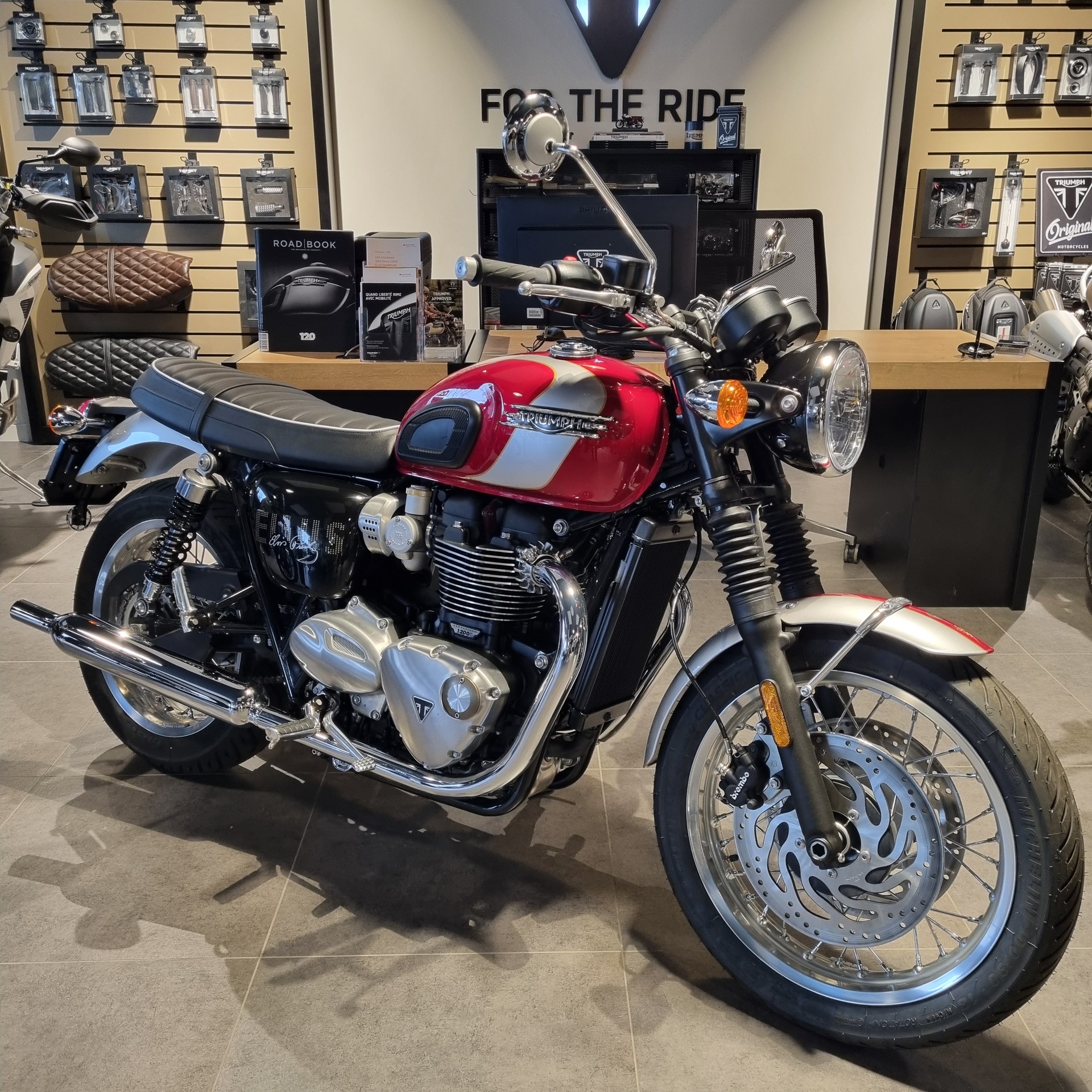 TRIUMPH Bonneville T120 Special Edition