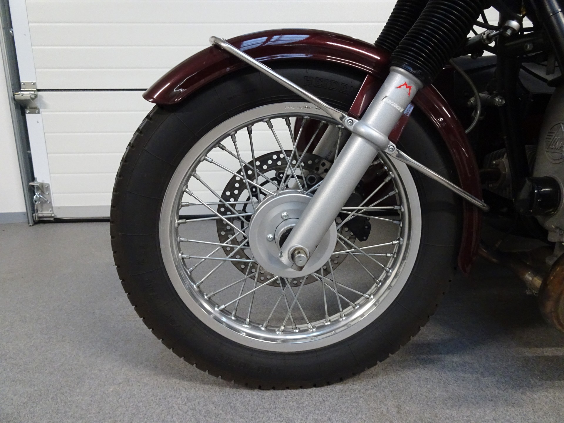 URAL Retro EFI-showroom-element-1
