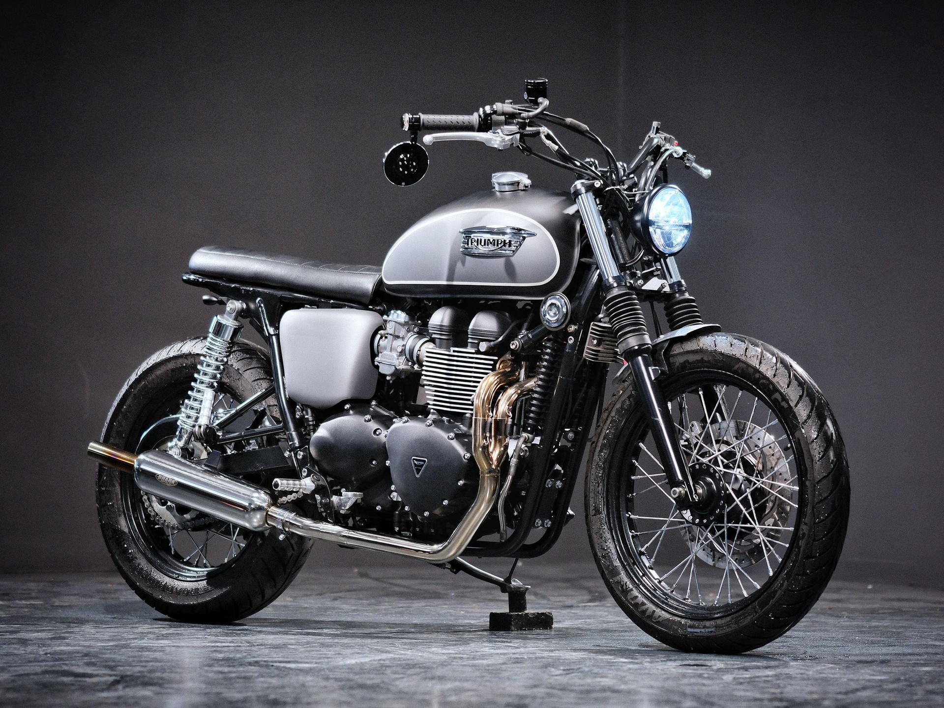 TRIUMPH Bonneville 900 i T 100