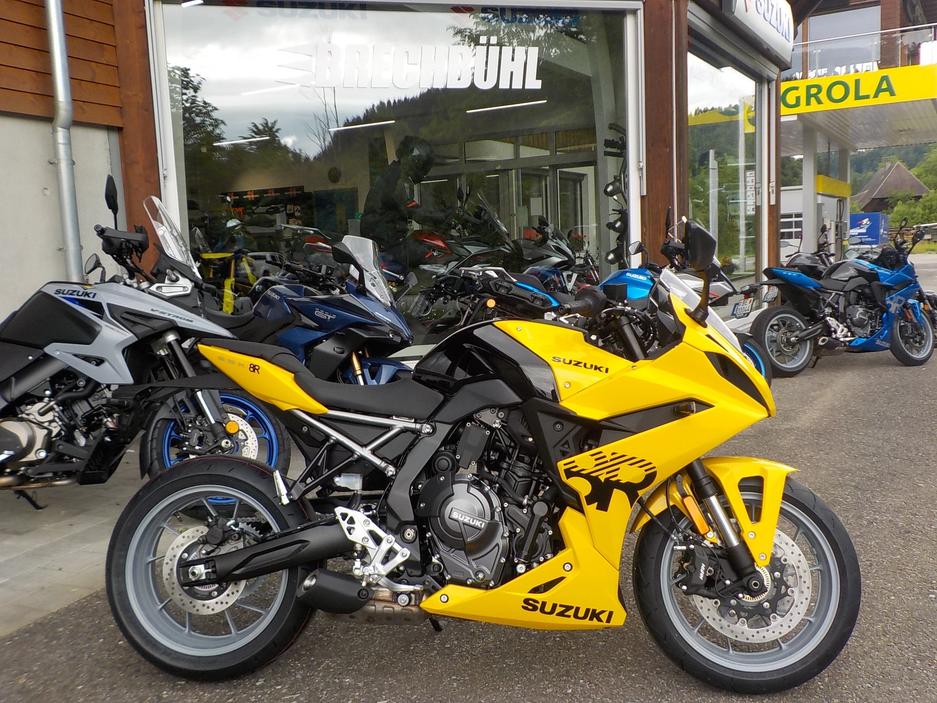 SUZUKI GSX-R 8