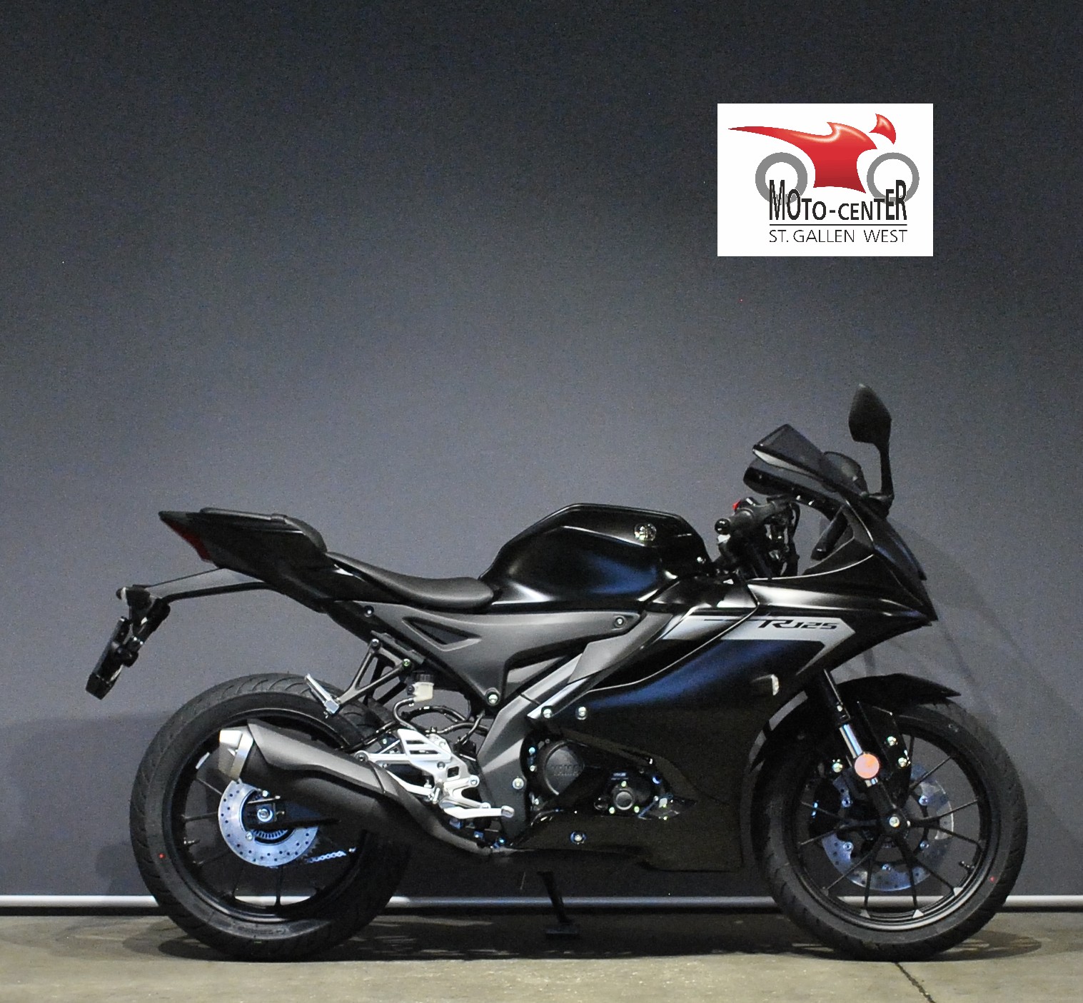 YAMAHA YZF-R 125 ABS-showroom-element-1