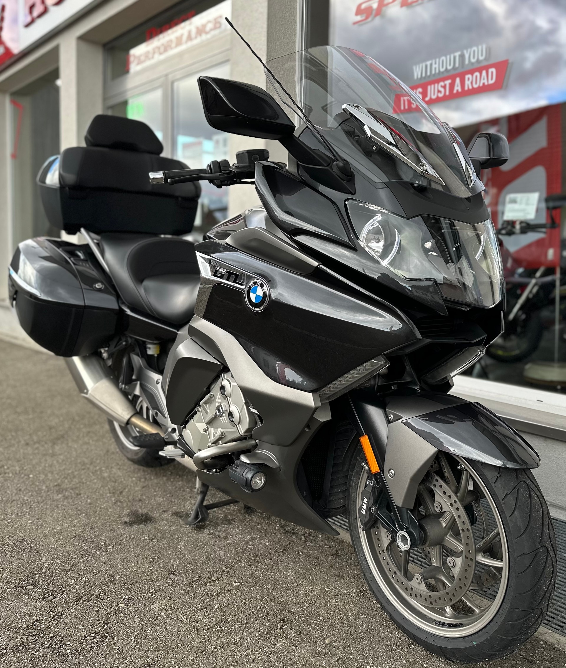 BMW K 1600 GTL-showroom-element-2