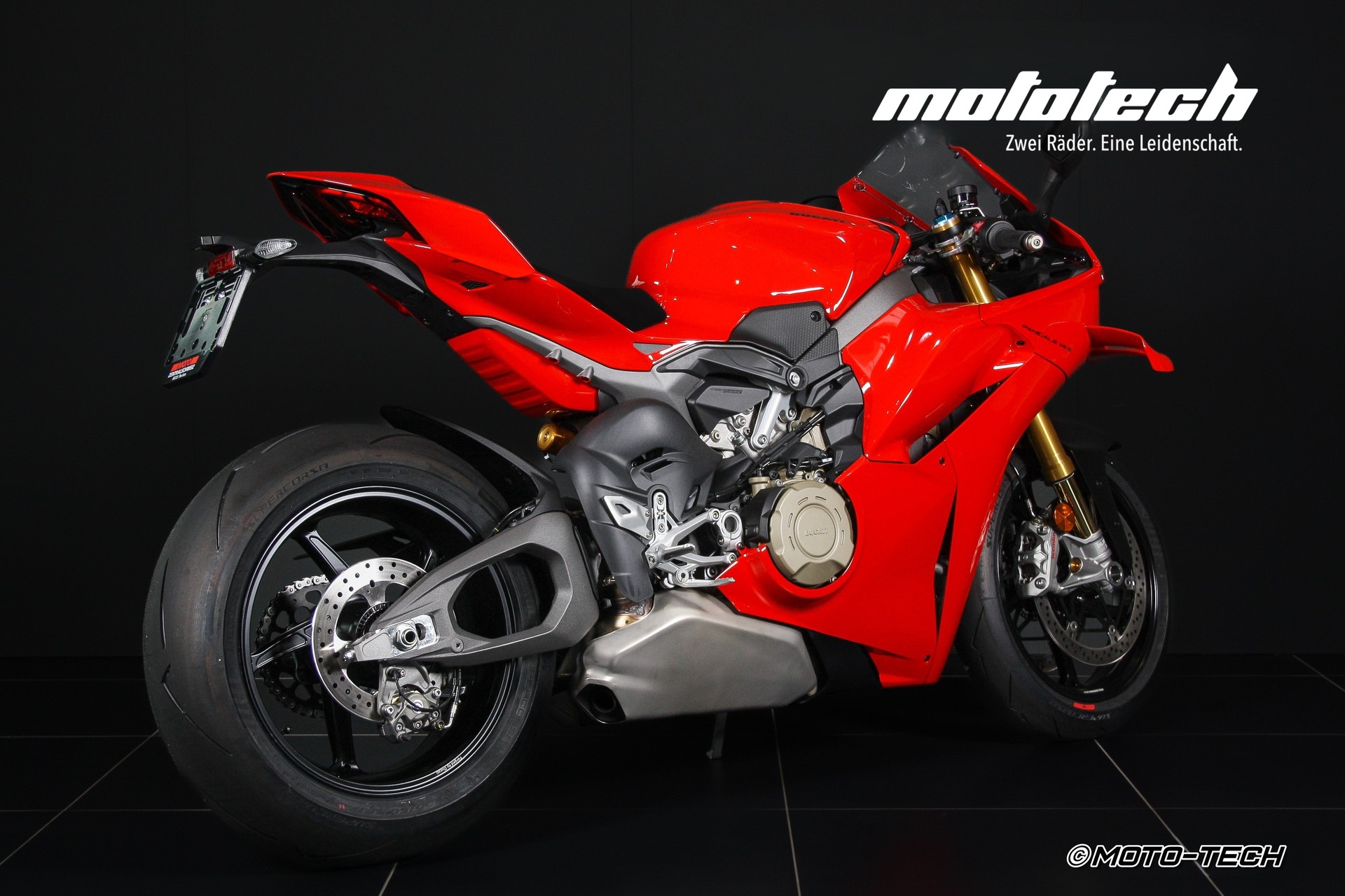 DUCATI Panigale V4 S-image-2
