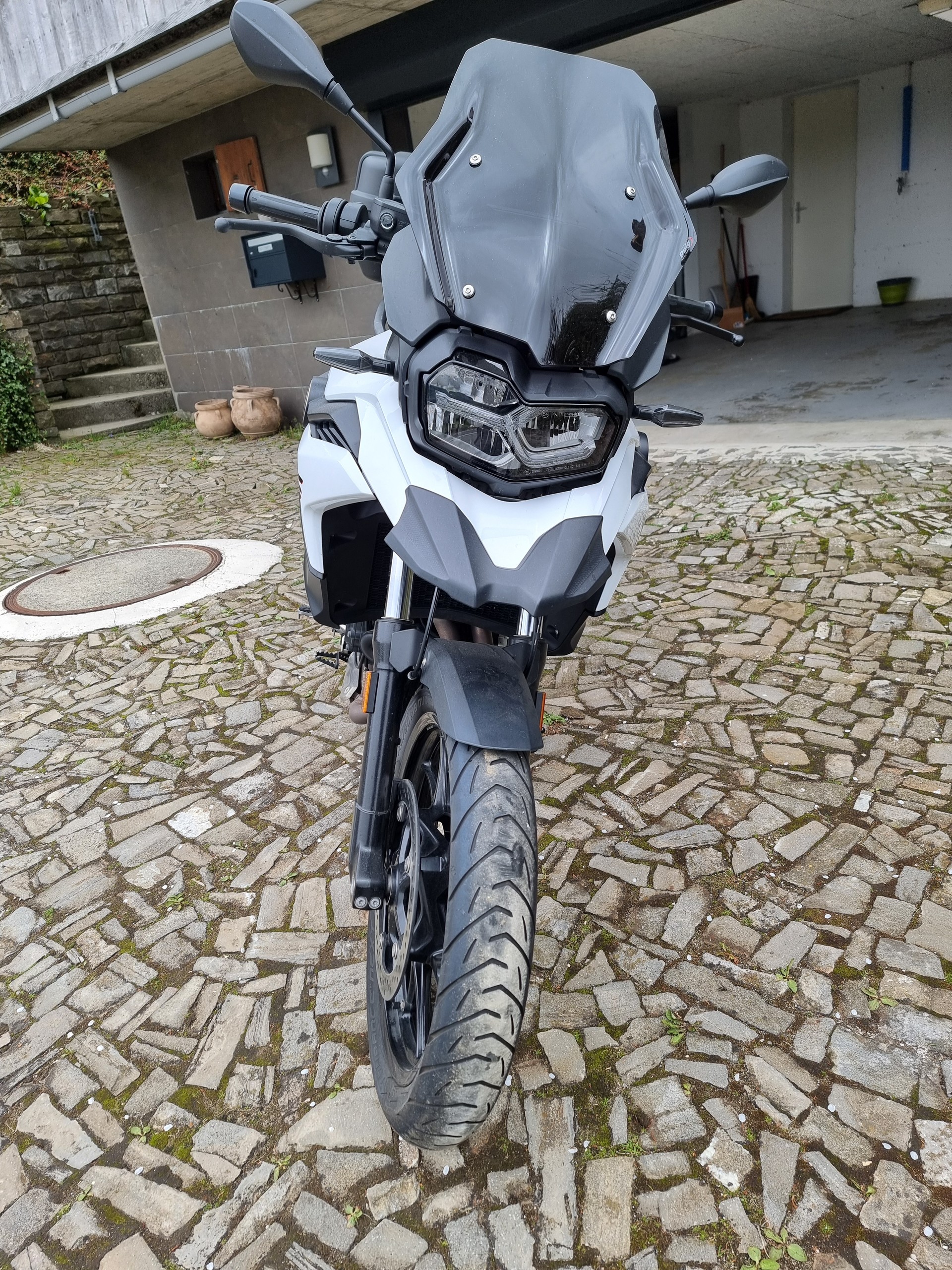 BMW F 750 GS-image-1