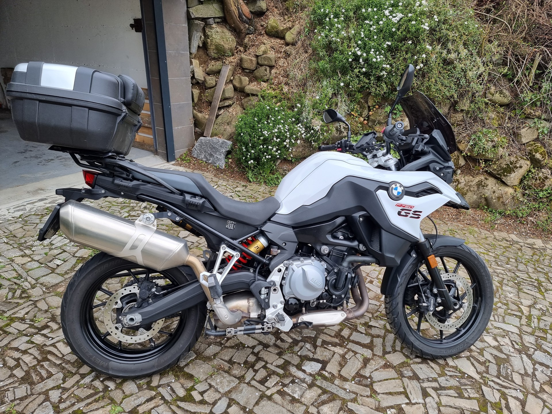 BMW F 750 GS-image-0