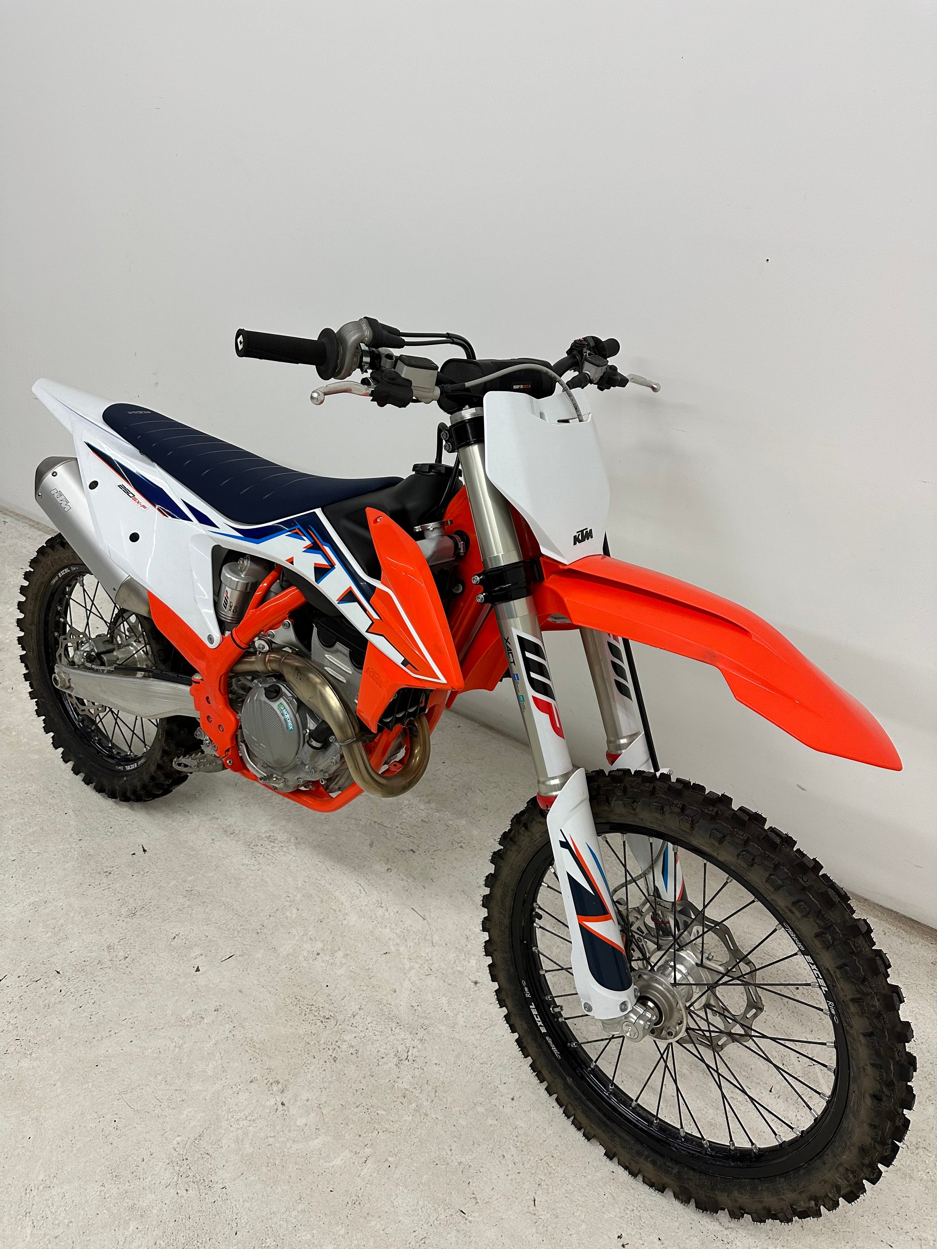 KTM 250 SX-F-showroom-element-2