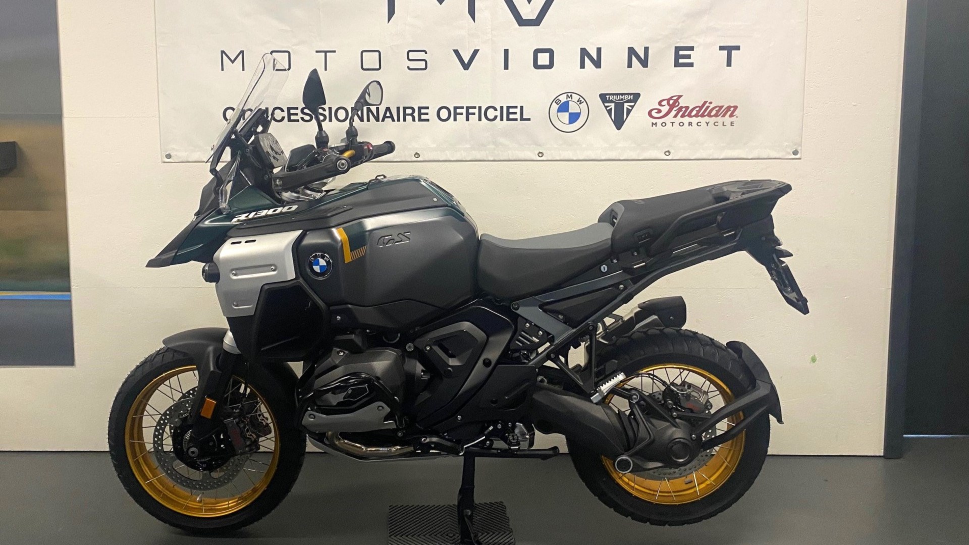 BMW R 1300 GS Adventure-showroom-element-3