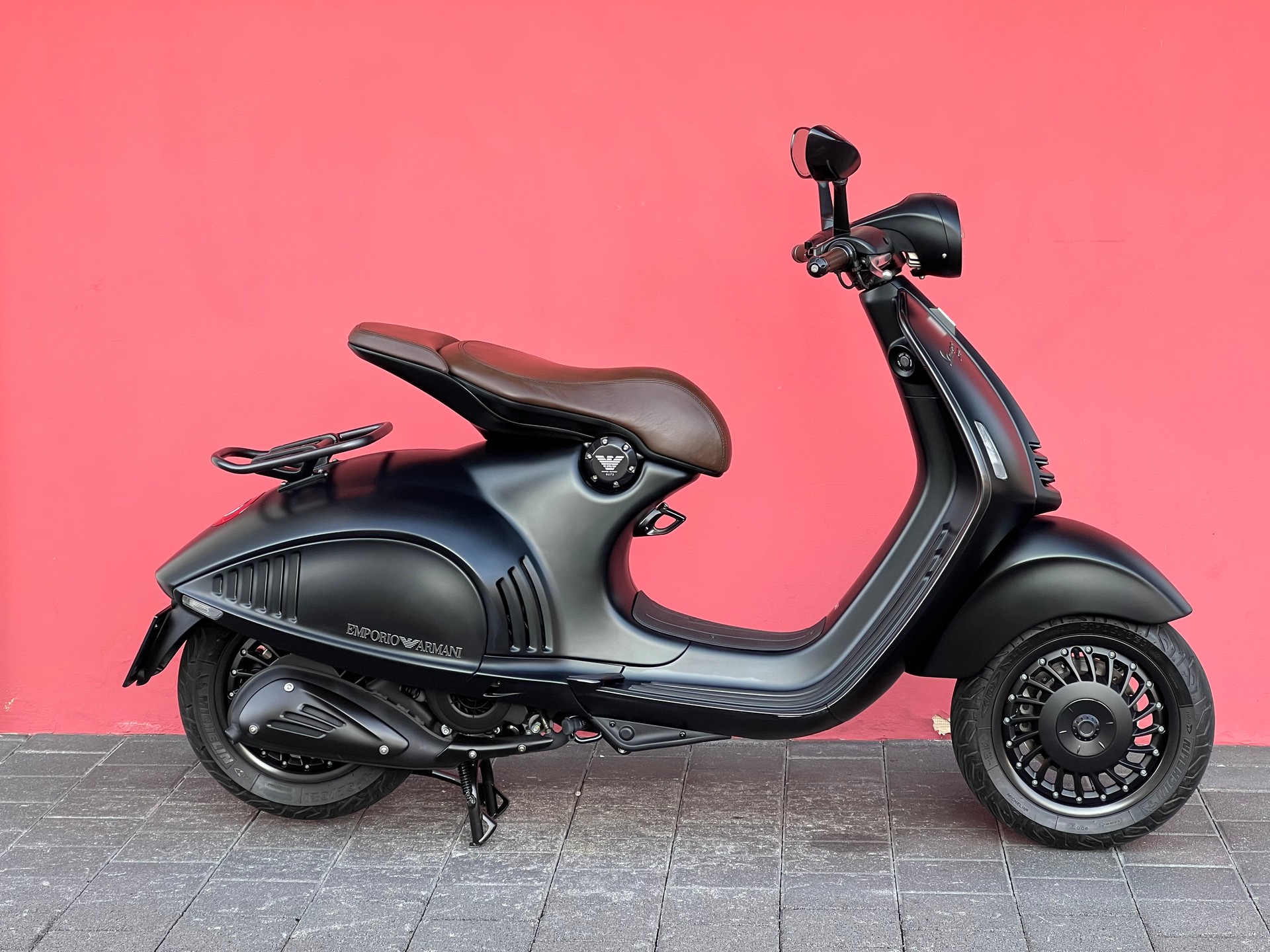 PIAGGIO Vespa 946 125 i.e. Emporio Armani ABS