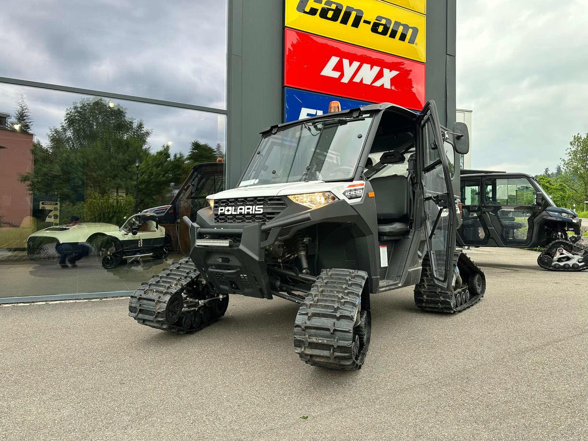 POLARIS XP 1000 Pro-showroom-element-2