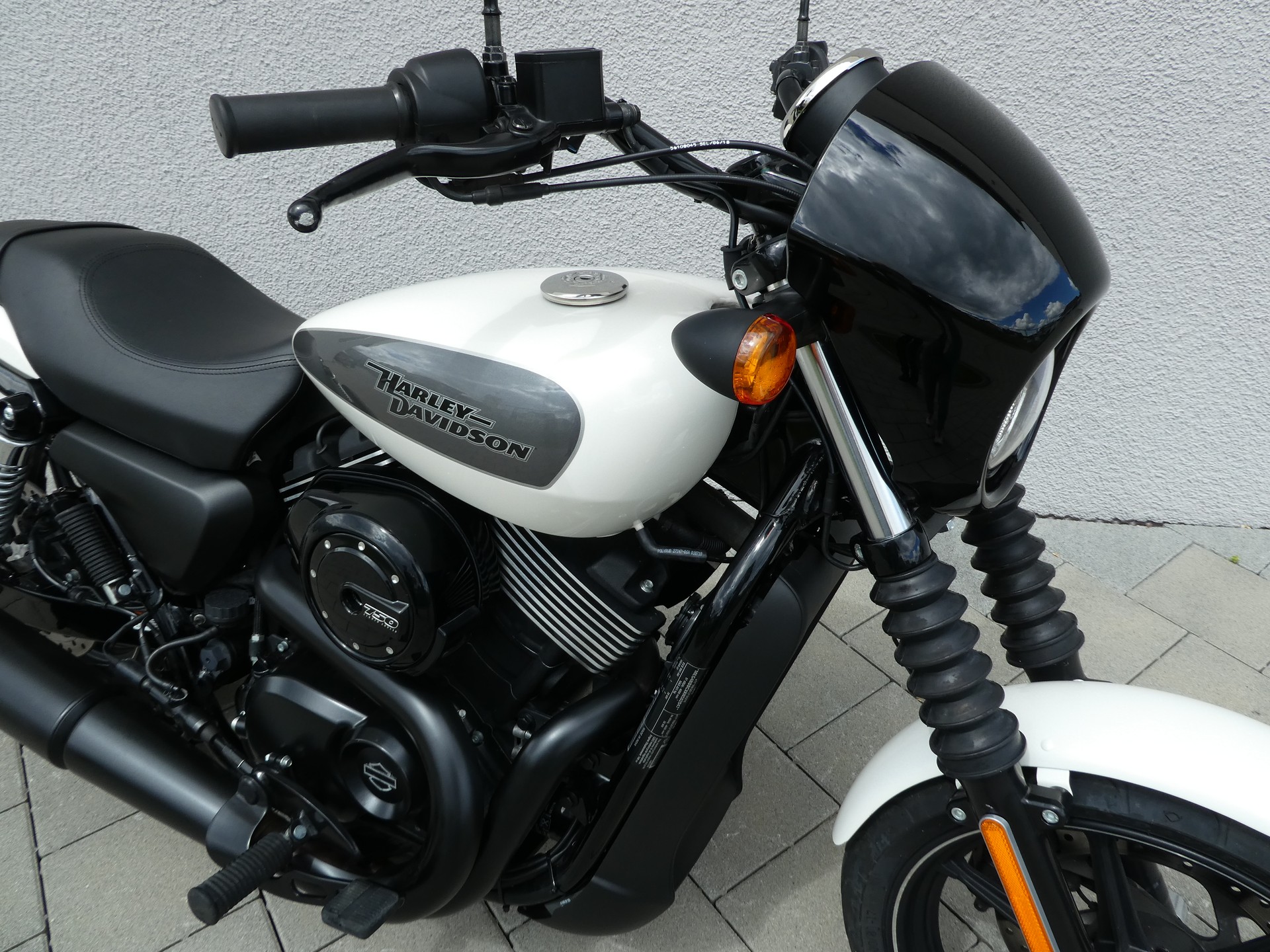 HARLEY-DAVIDSON XG 750 Street-showroom-element-2