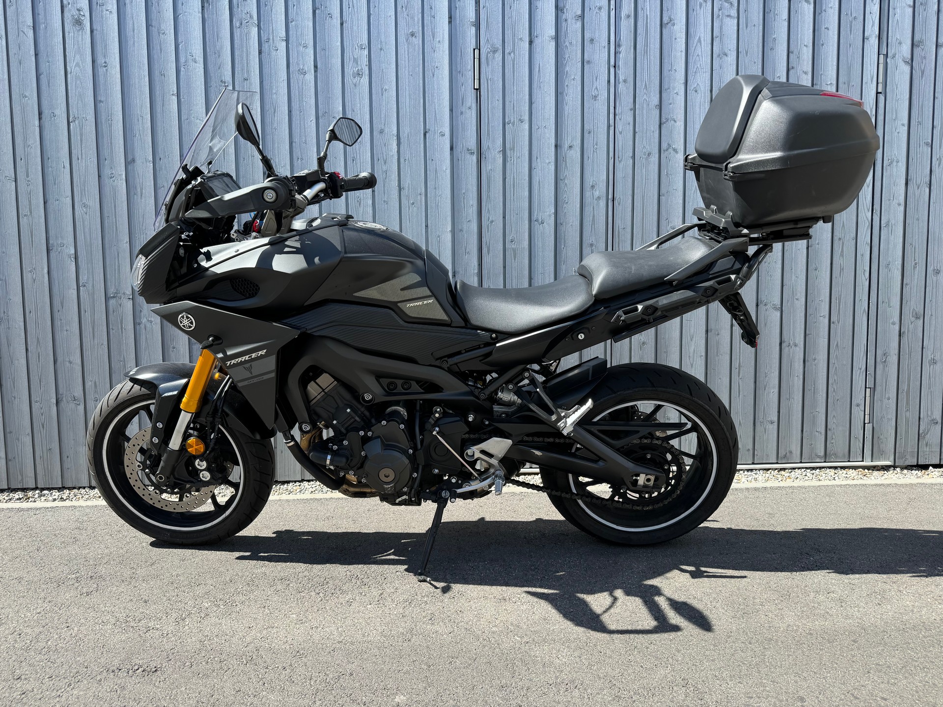 YAMAHA Tracer 900 ABS-showroom-element-1