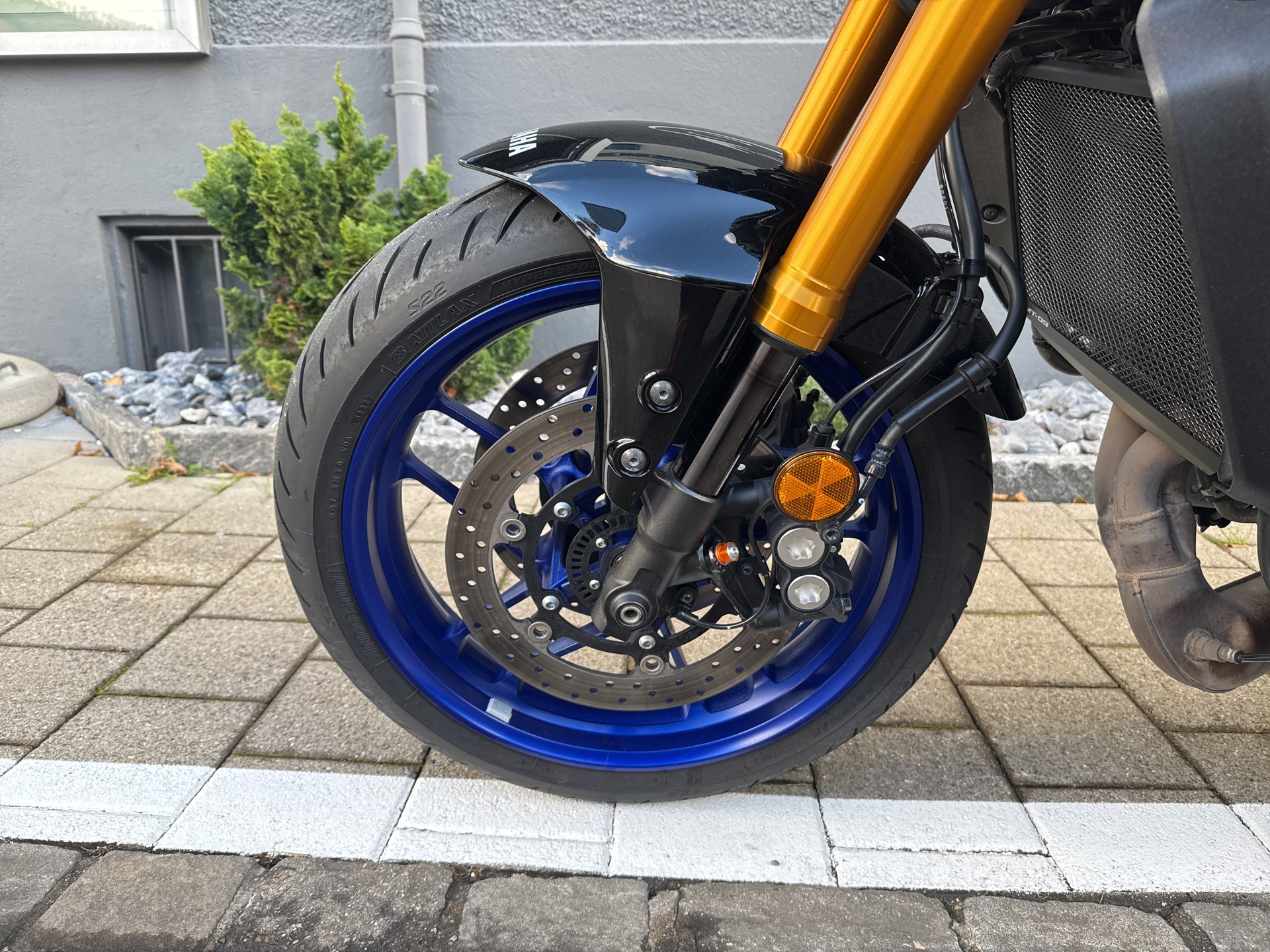 YAMAHA MT-09 SP-showroom-element-3