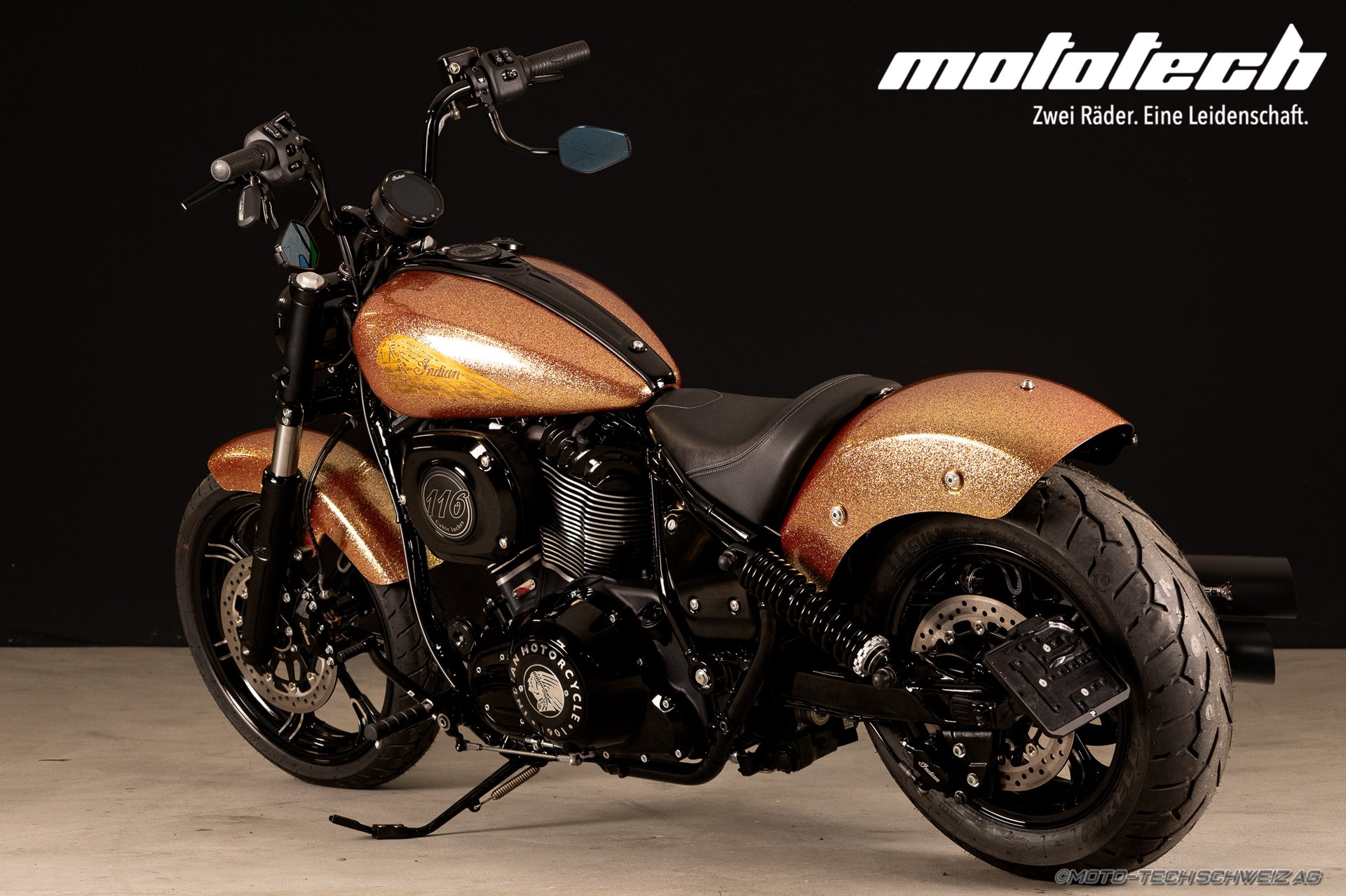 INDIAN Chief Dark Horse-showroom-element-3