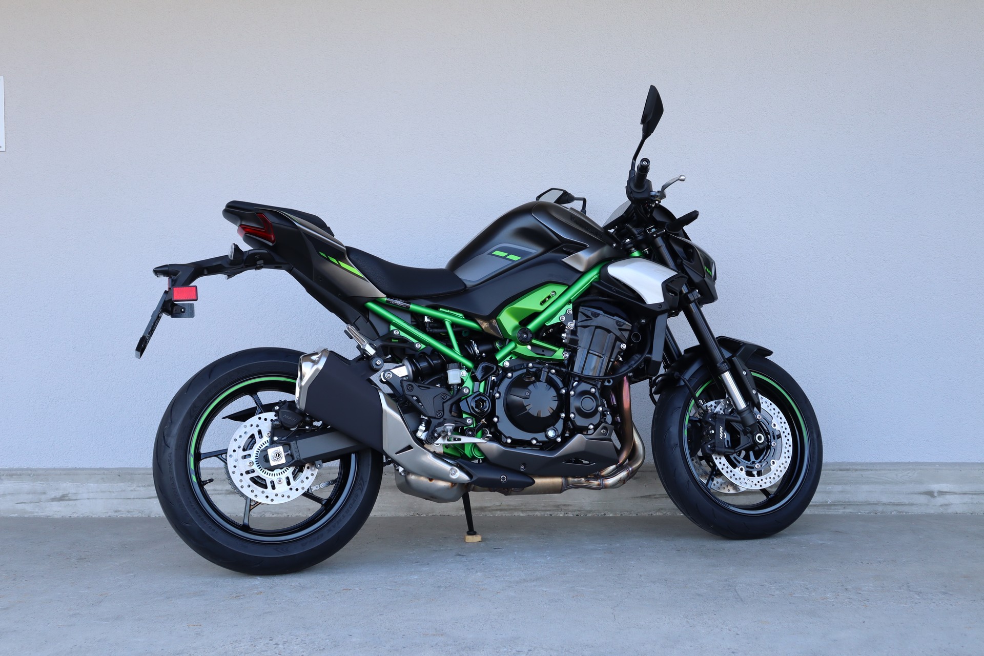 KAWASAKI Z 900-showroom-element-2